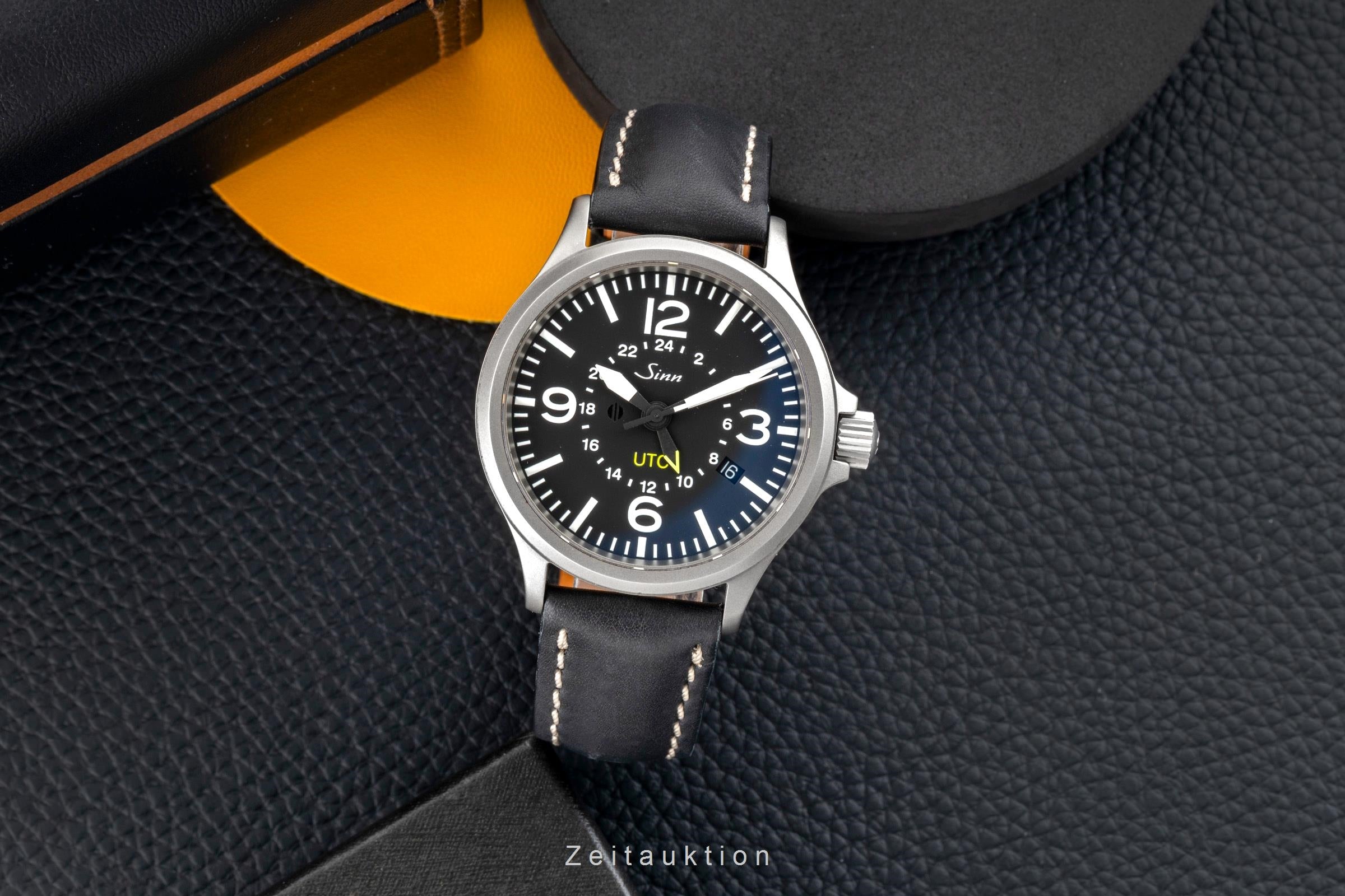 Sinn 856 UTC steel automatic men's watch 856.010 LP: 2110EUR  [2603530]