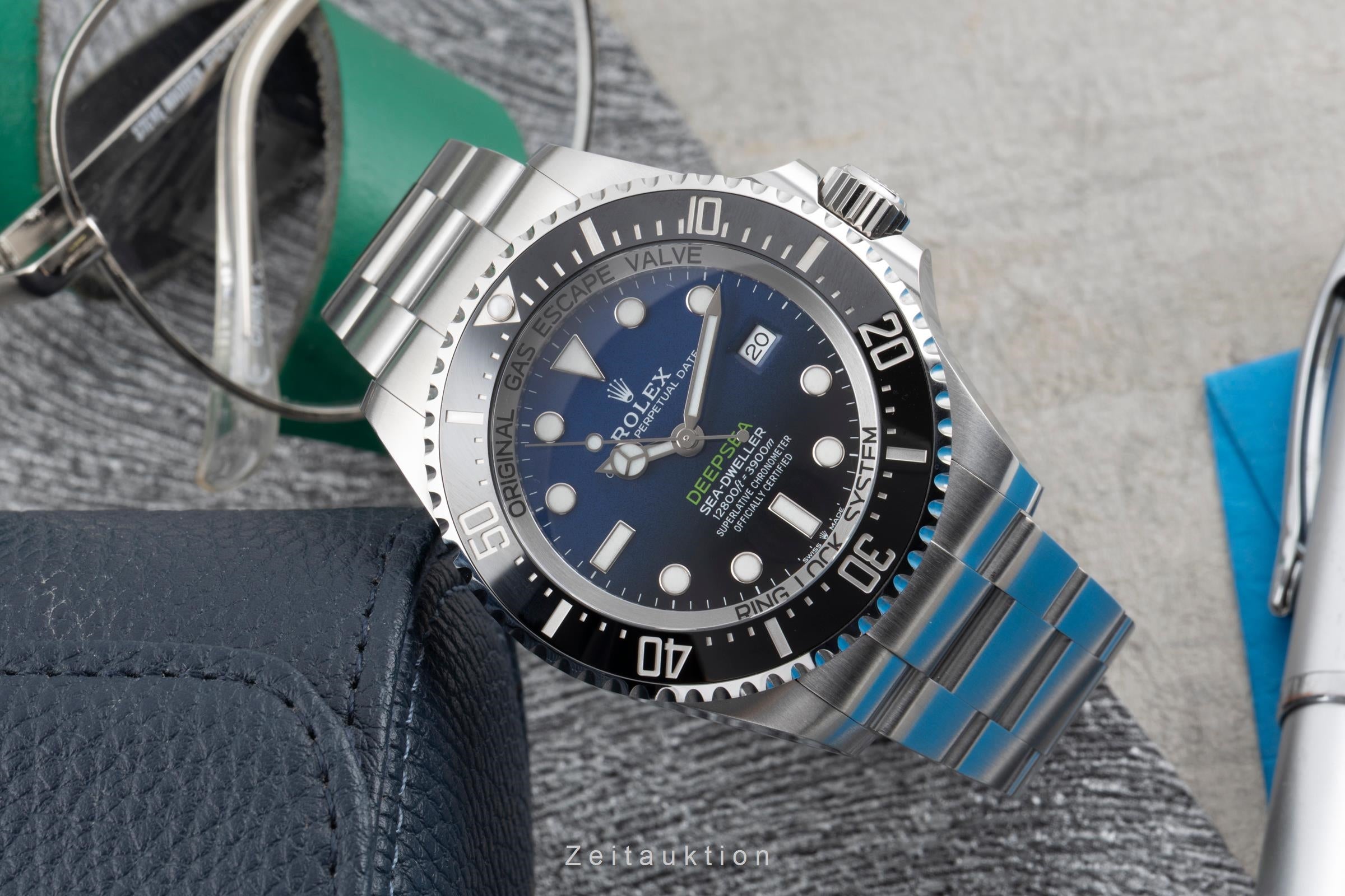 Rolex Sea-Dweller steel automatic Kal. 3235 Ref. 126660 | 2603532