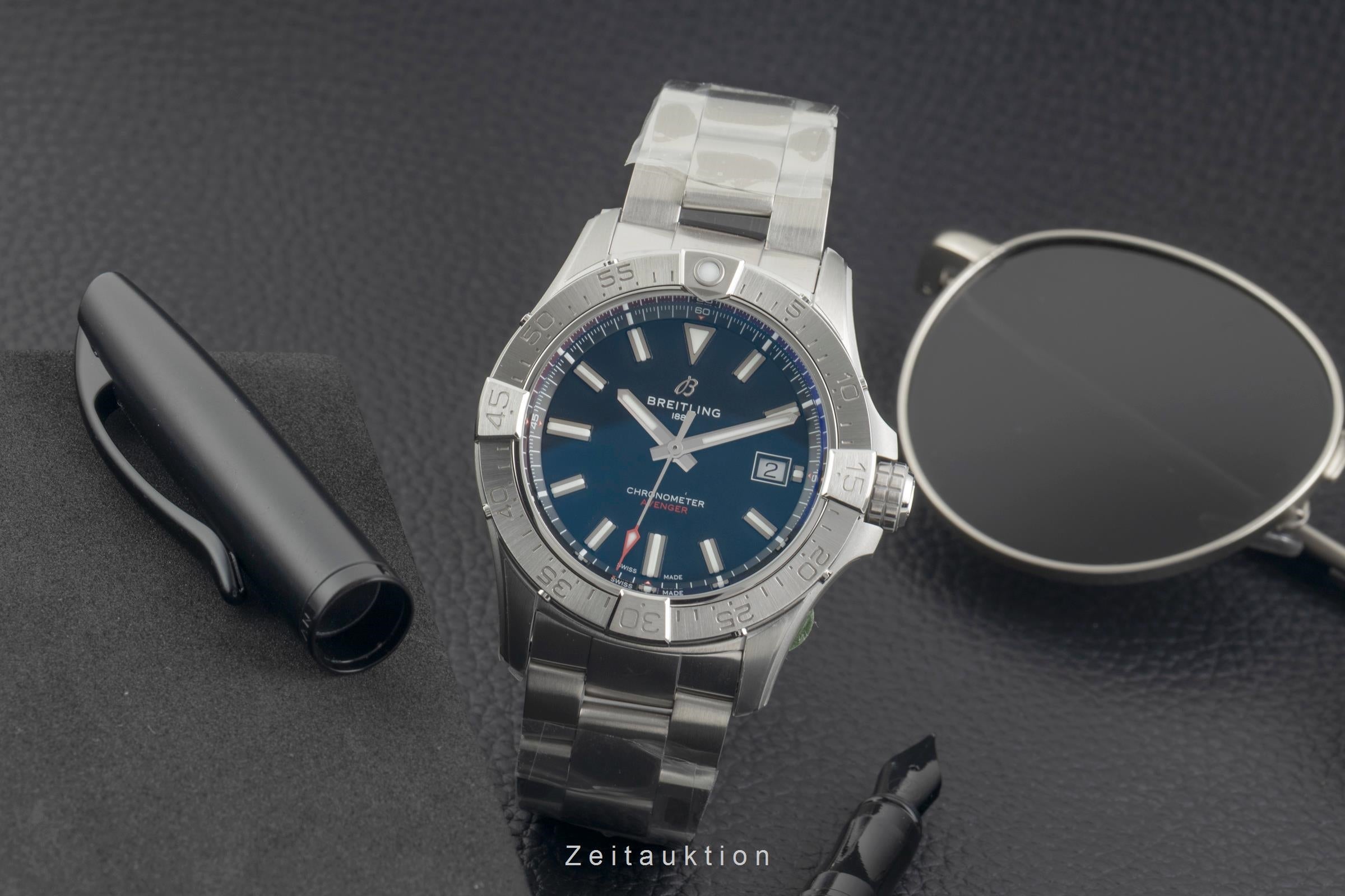 Breitling Avenger steel automatic men's watch A17328101B1A1 LP: 5300EUR  [2603618]