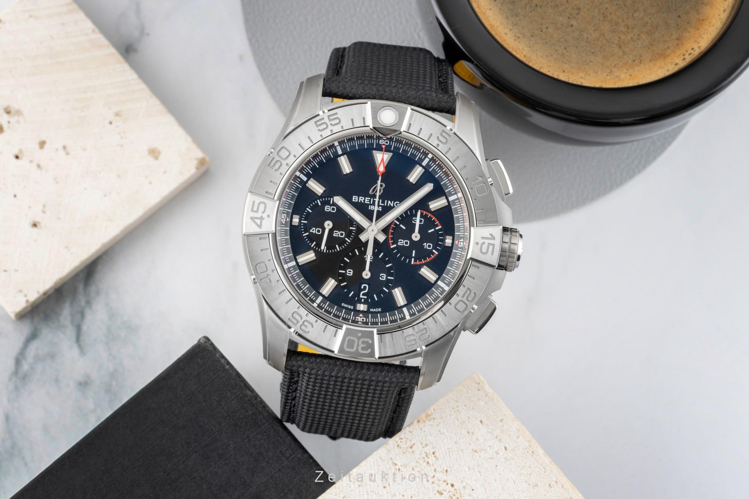 Breitling Avenger cronógrafo titanio automático reloj para caballeros EB0148101B1X1 LP: 9350EUR  [2603645]