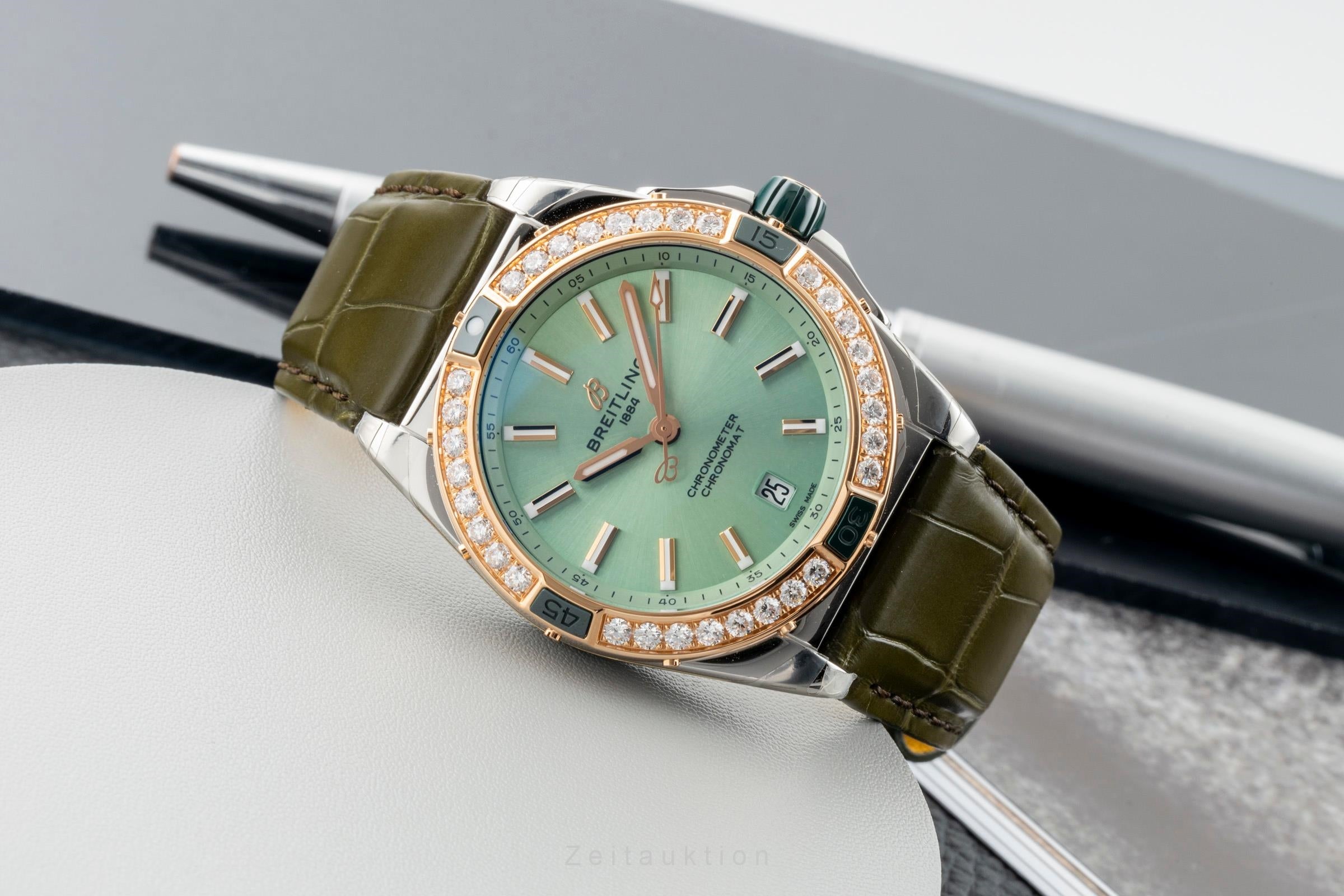 Breitling Super Chronomat Stahl / Gold Diamonds Lady U17356531L1S1 NP: 13850,- € [2603669]