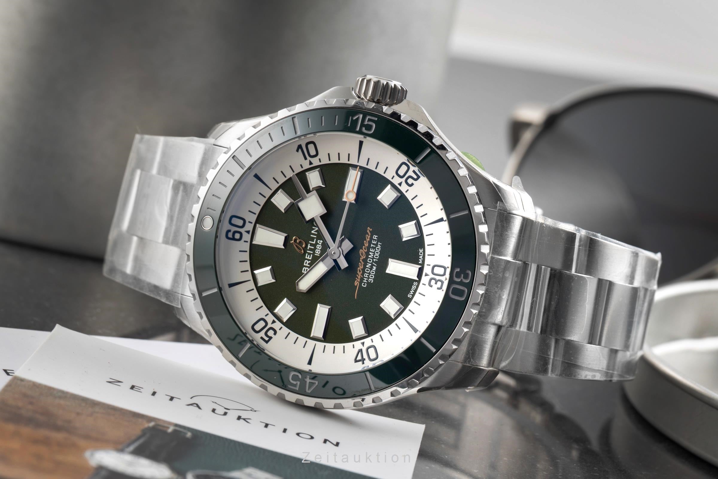 Breitling Superocean Automatic 44 Green Herrenuhr Ref A17376A31L1A1 NP: 5750,- € [2603712]