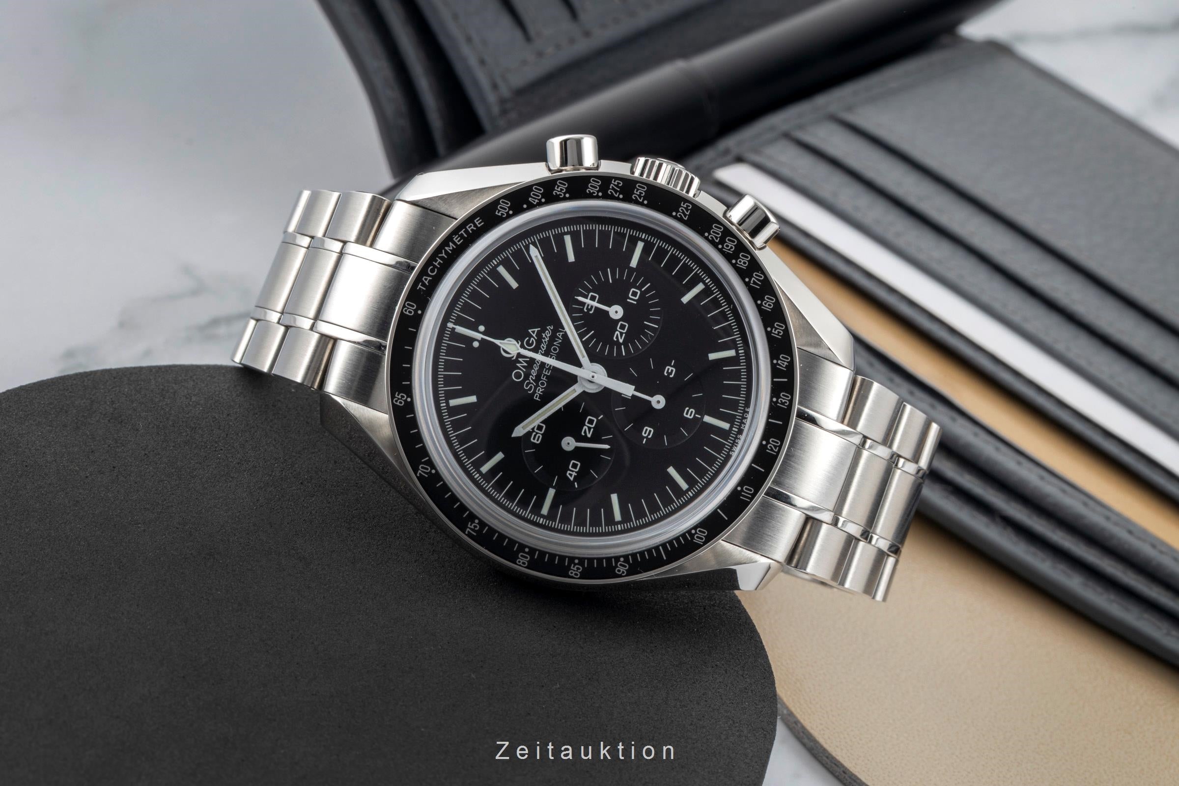 Omega Speedmaster Moonwatch Handaufzug Herrenuhr Ref. 311.30.42.30.01.006 B&P [2603771]