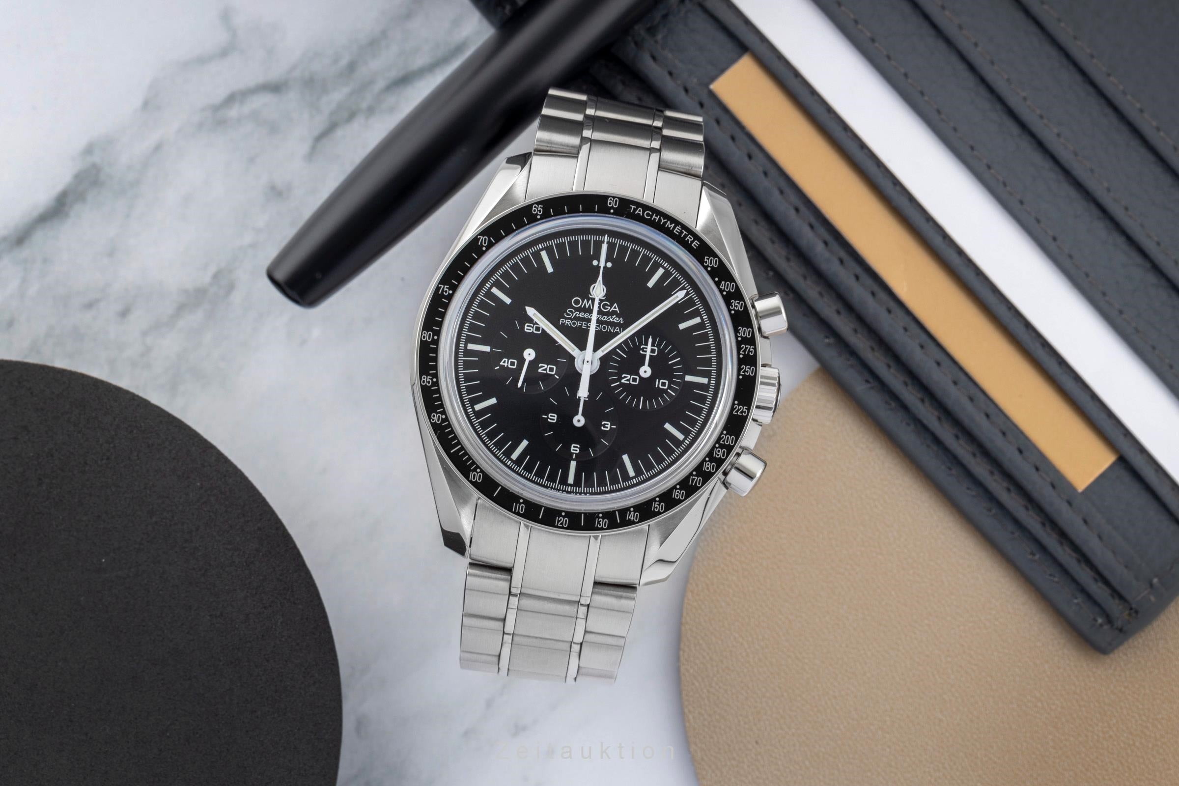 Omega Speedmaster Moonwatch Handaufzug Herrenuhr Ref. 311.30.42.30.01.006 B&P [2603771]