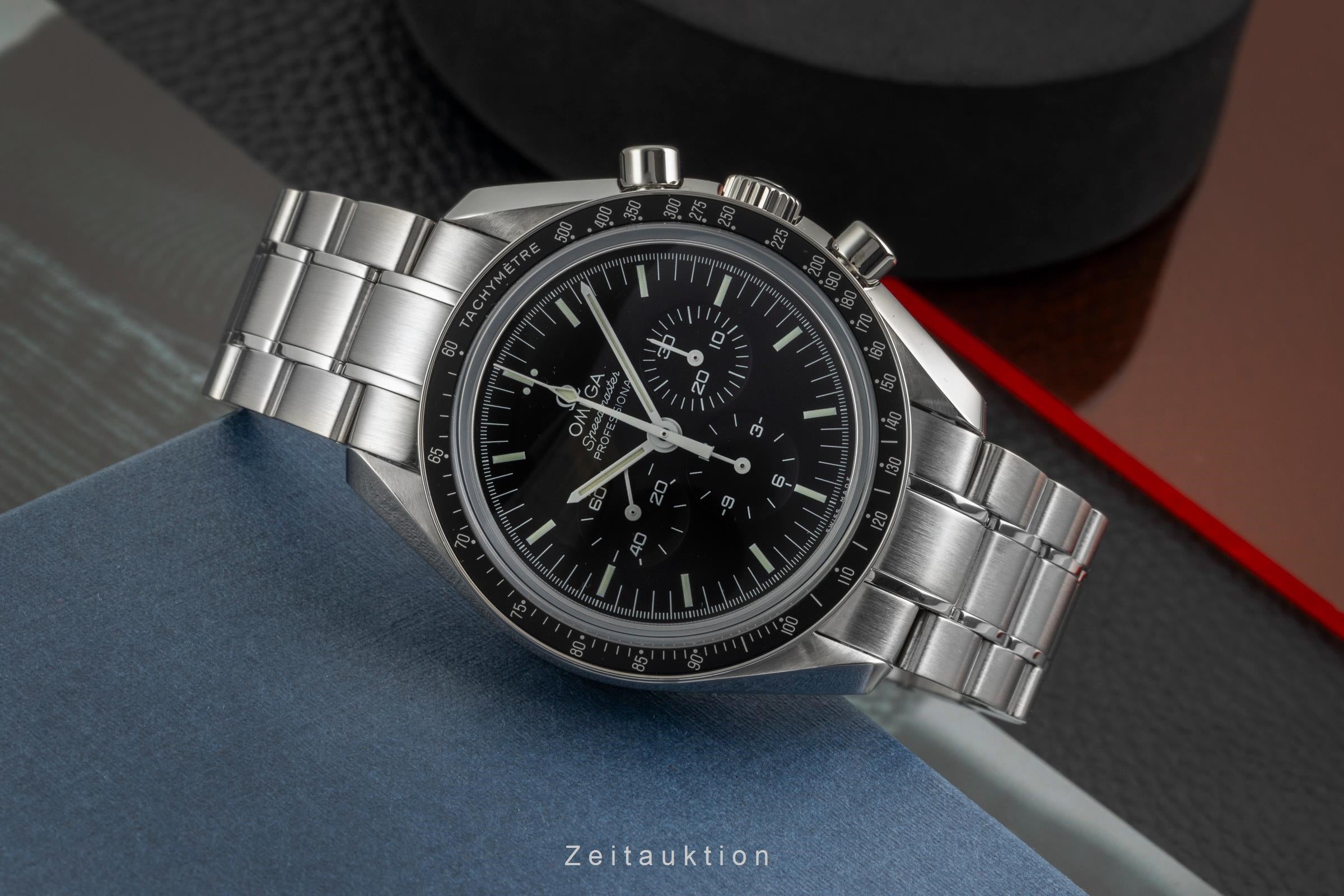 Omega Speedmaster Moonwatch chronograph steel manual winding men's watch 311.33.42.30.01.002 LP: 8700EUR  [2603785]