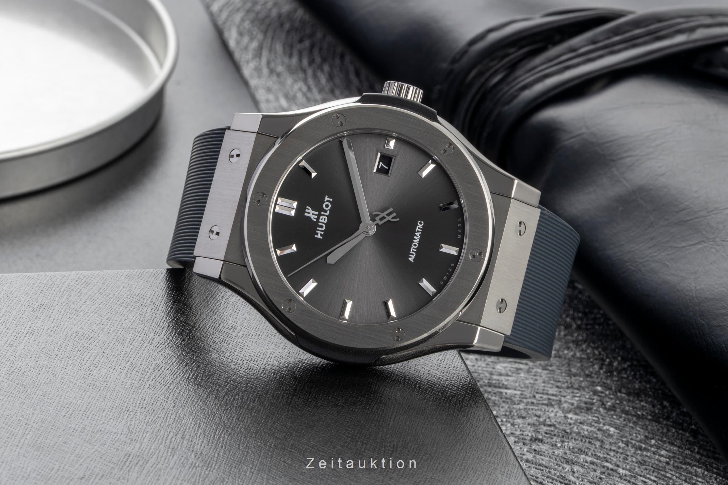 Hublot Classic Fusion titanium automatic men's watch 542.NX.7071.LR LP: 8500EUR  [2603795]