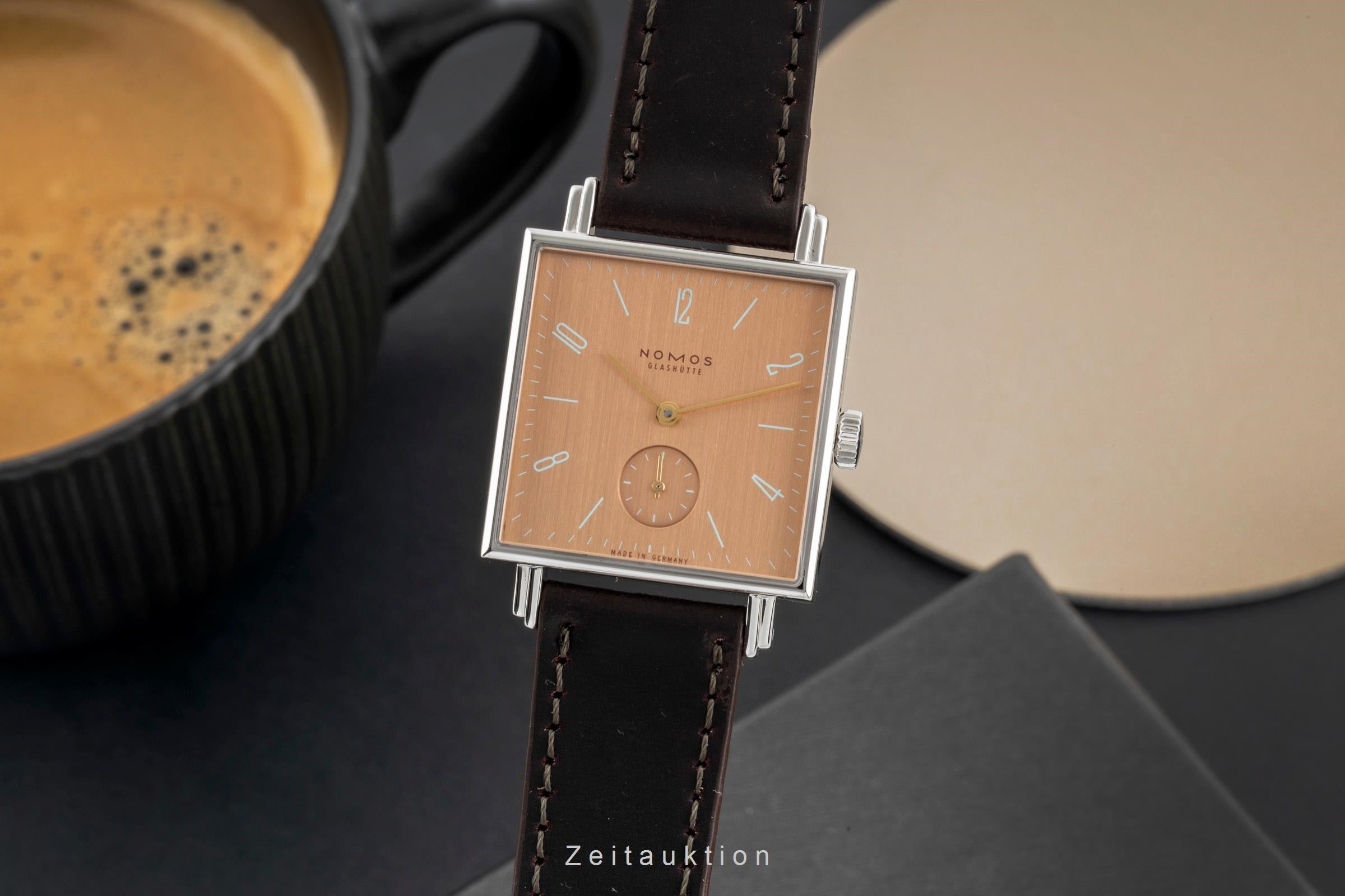 Nomos Tetra acero cuerda manual reloj para caballeros 491 Tetra Goldelse  [2603809]