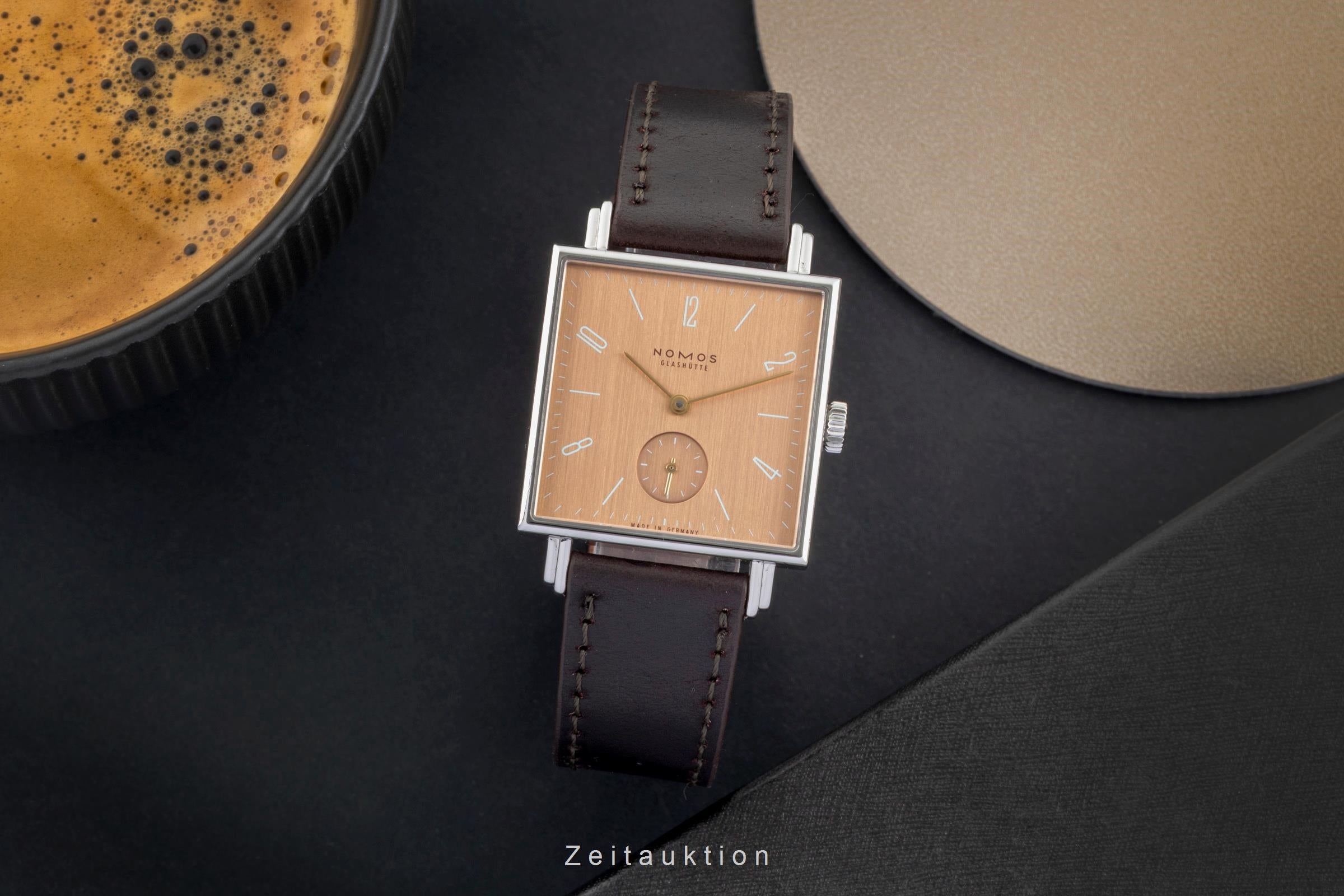 Nomos Tetra acero cuerda manual reloj para caballeros 491 Tetra Goldelse  [2603809]