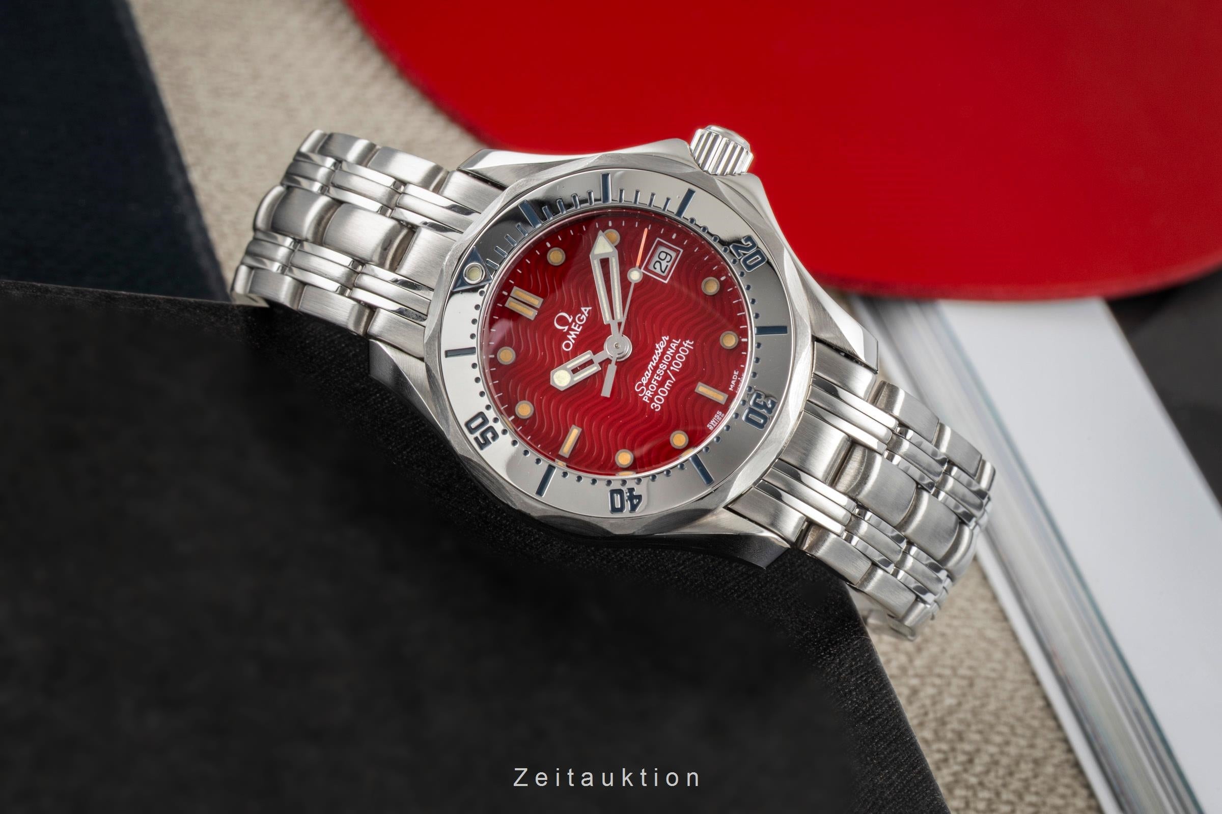 Omega Seamaster Professional 300M Red Dial Stahl Quarz Ref. 2582.61.00 [2603836]