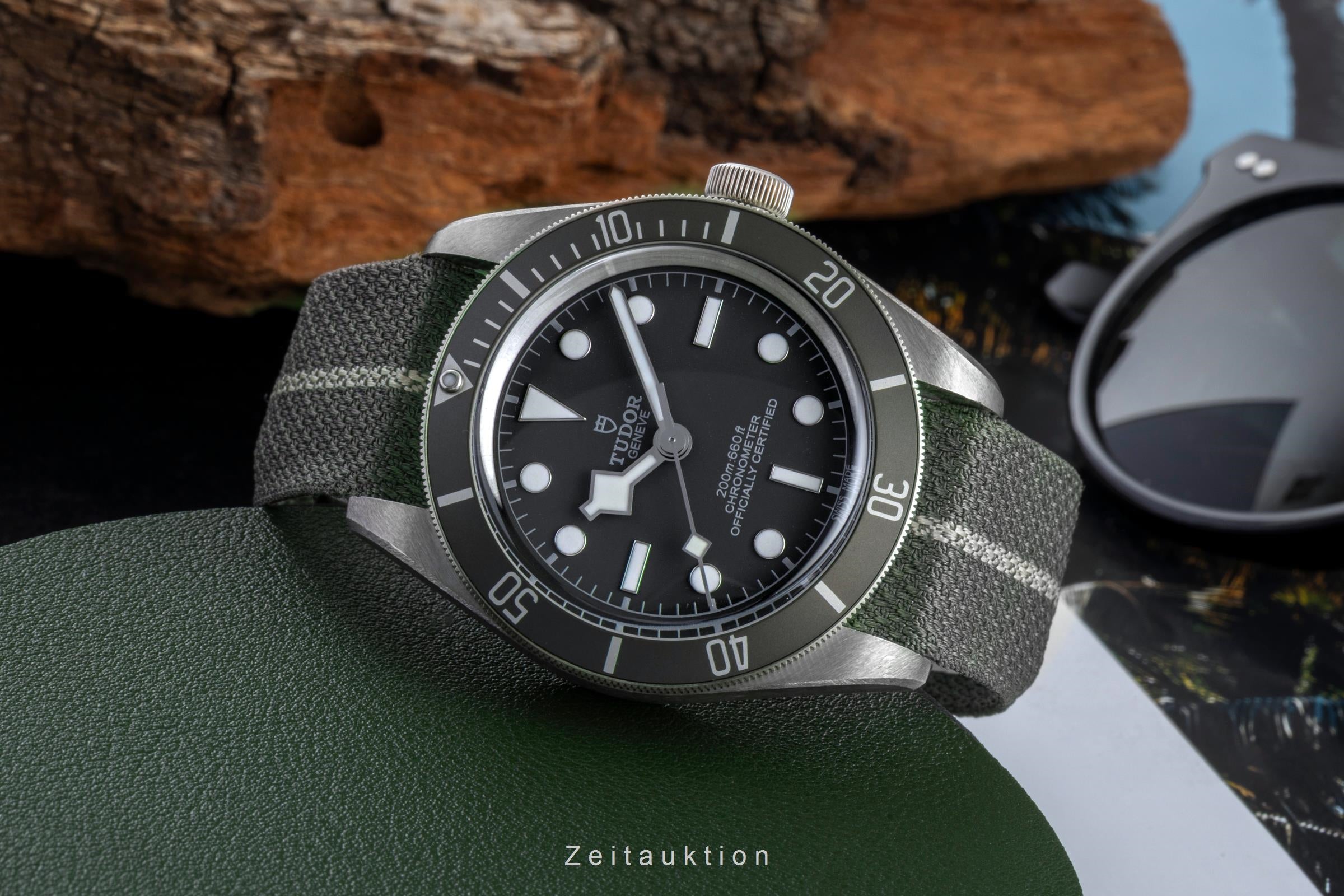 Tudor Black Bay silver automatic Kal. MT 5400 Ref. 79010SG-0002