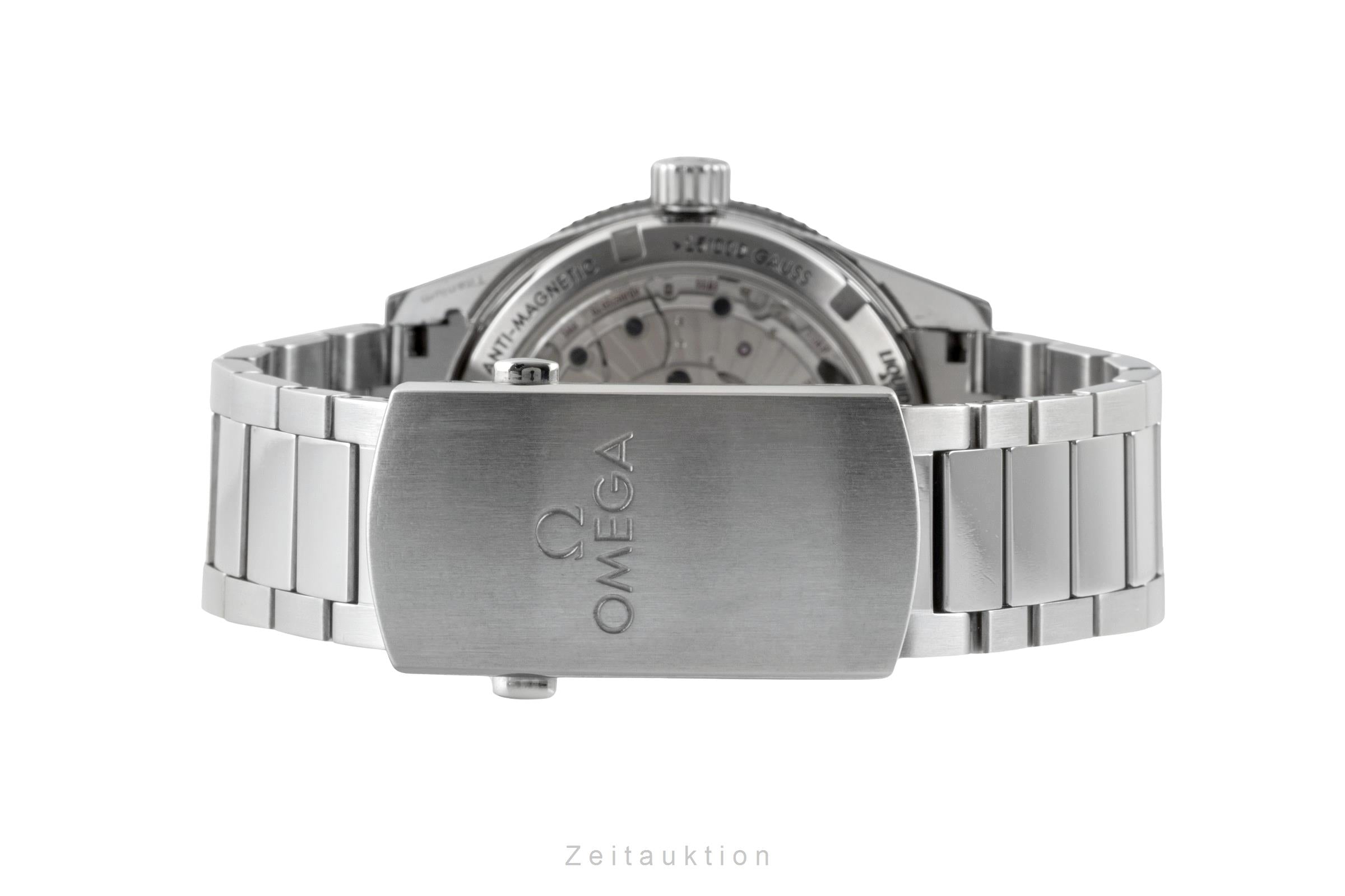 Omega Seamaster titanium automatic men's watch 233.90.41.21.03.001 LP: 7700EUR  [2603892]