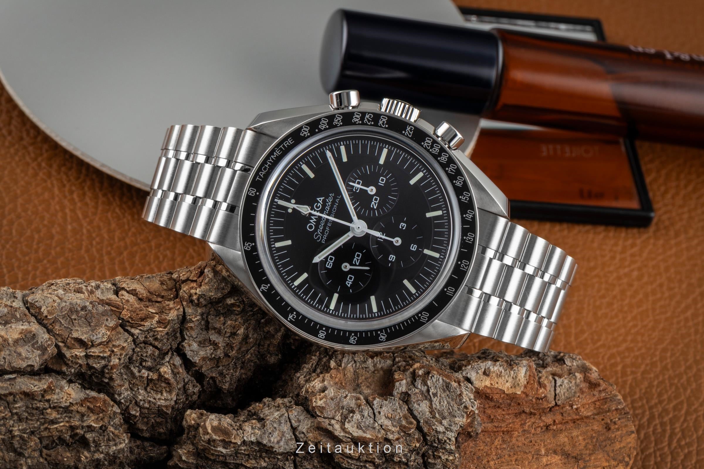 Omega Speedmaster Moonwatch Chronograph Ref. 310.30.42.50.01.002 B&P 2024 [2603897]
