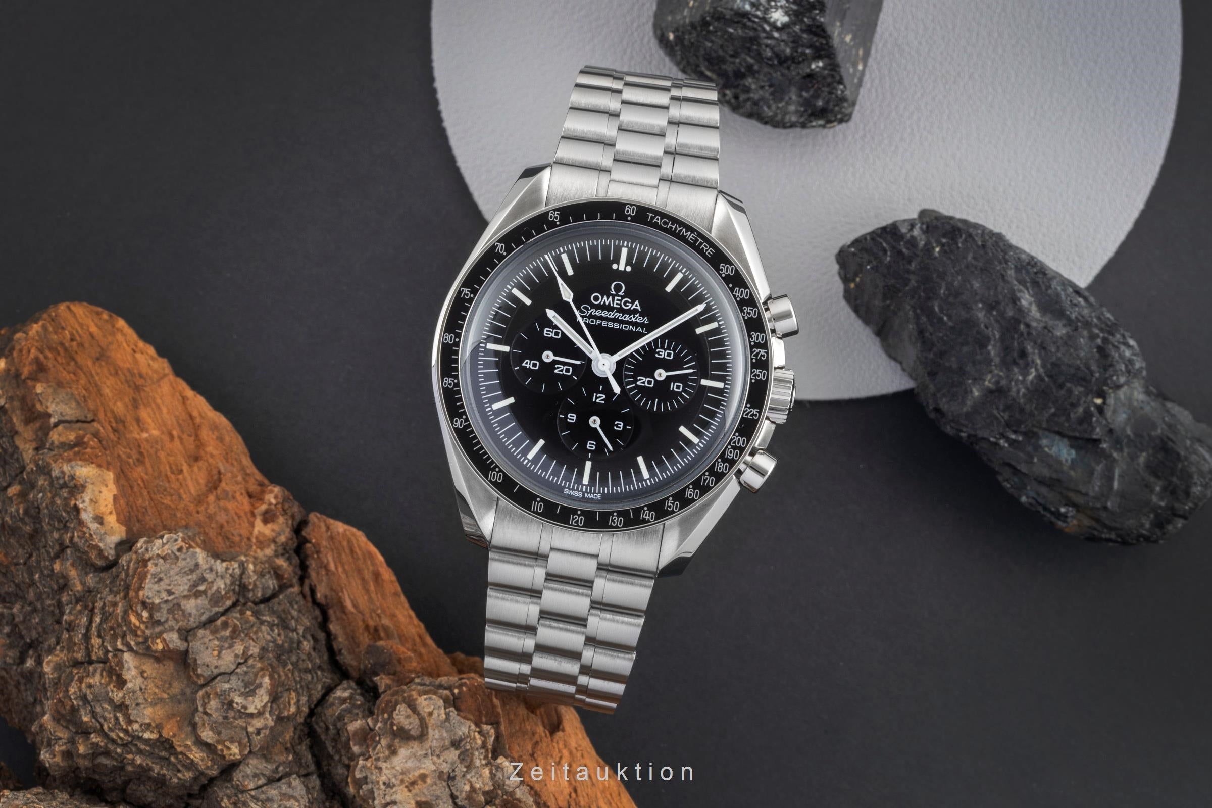 Omega Speedmaster Moonwatch chronographe acier à remontage manuel montre pour hommes 310.30.42.50.01.001 LP: 7600EUR  [2603933]
