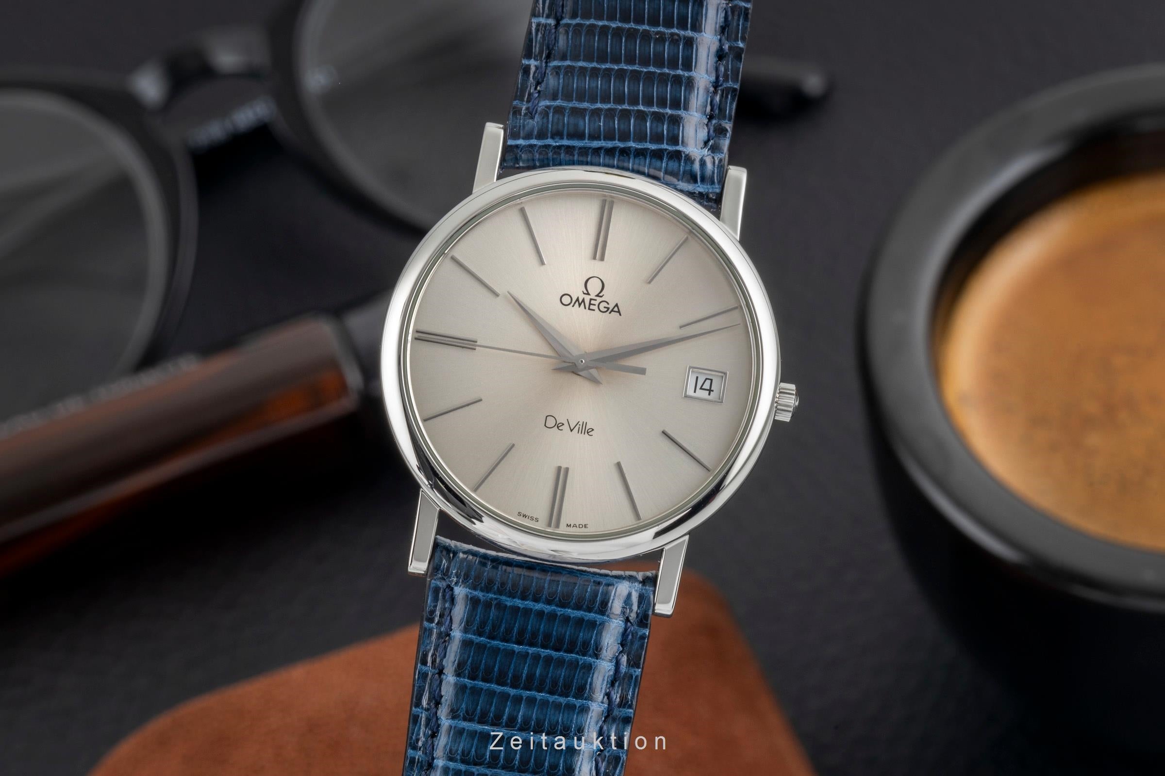 Omega de Ville Stahl Datum Herrenuhr Medium Size Ref. 196.2432 Klassiker [2603940]