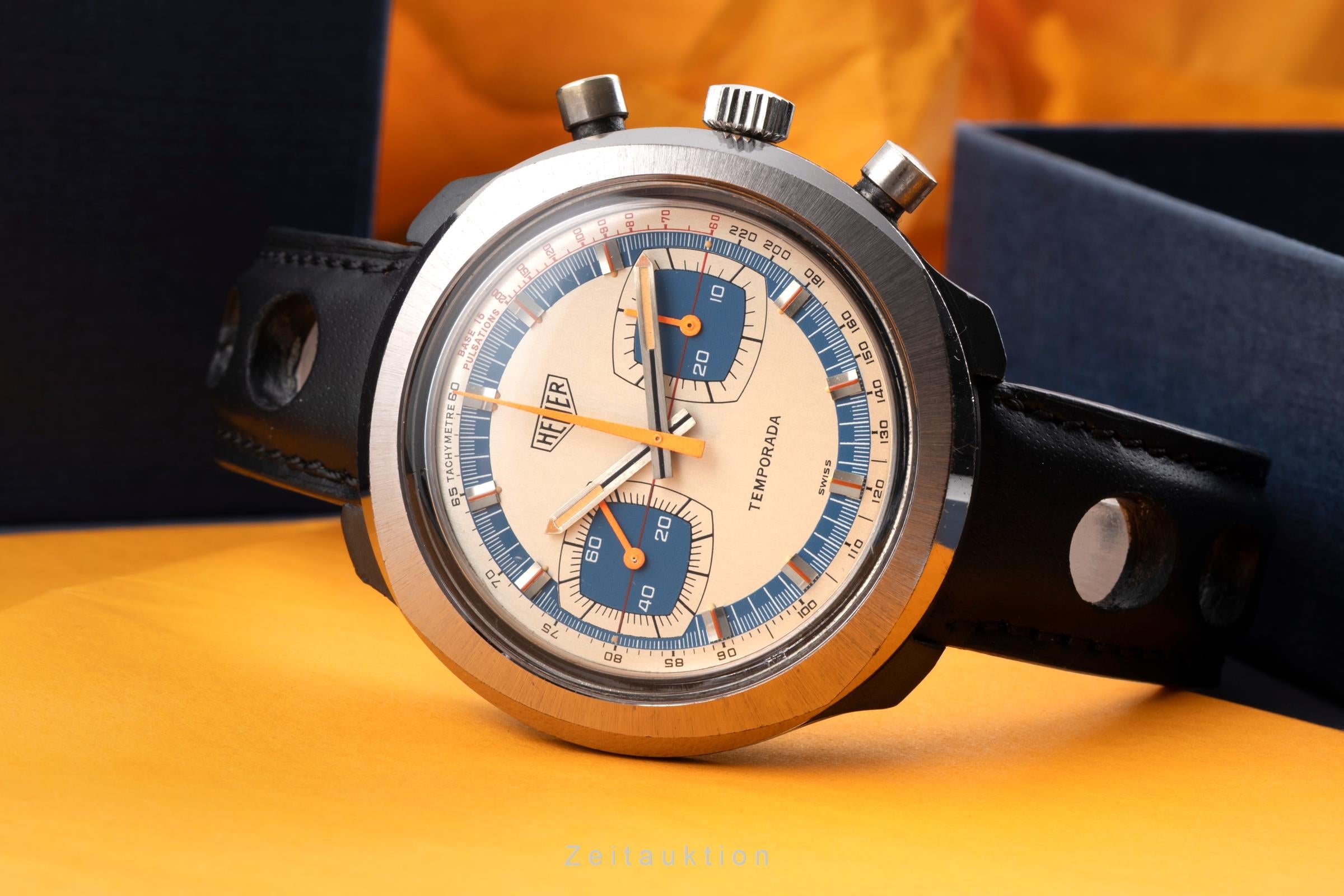 Heuer Temporada chronograph plastic manual winding men's watch 733.809 Vintage  [2603944]