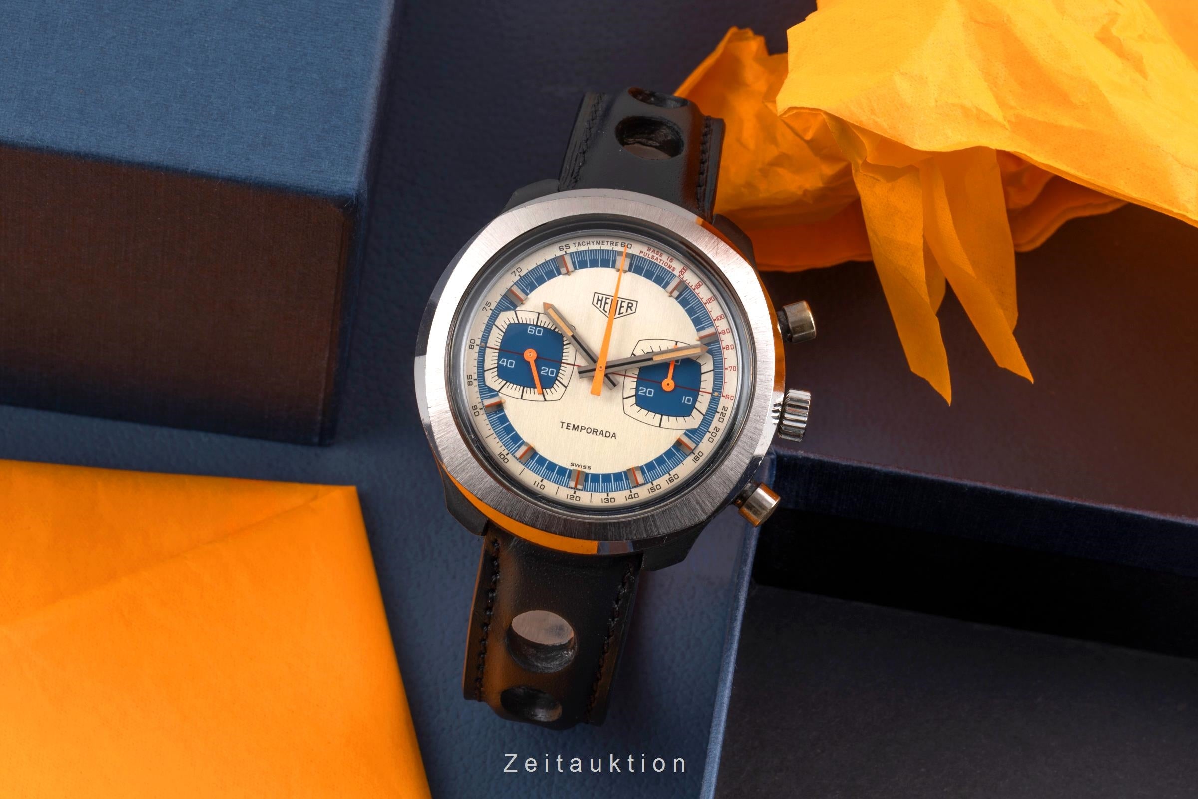 Heuer Temporada chronograph plastic manual winding men's watch 733.809 Vintage  [2603944]