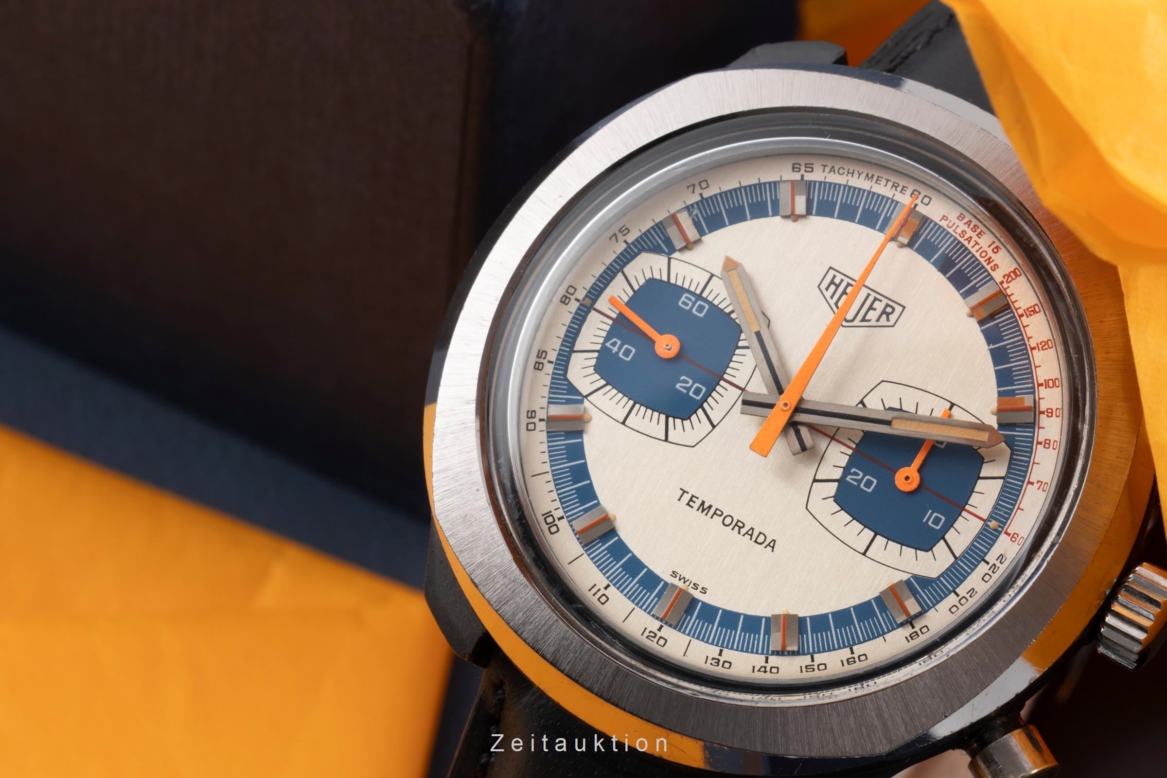Heuer Temporada chronograph plastic manual winding men's watch 733.809 Vintage  [2603944]