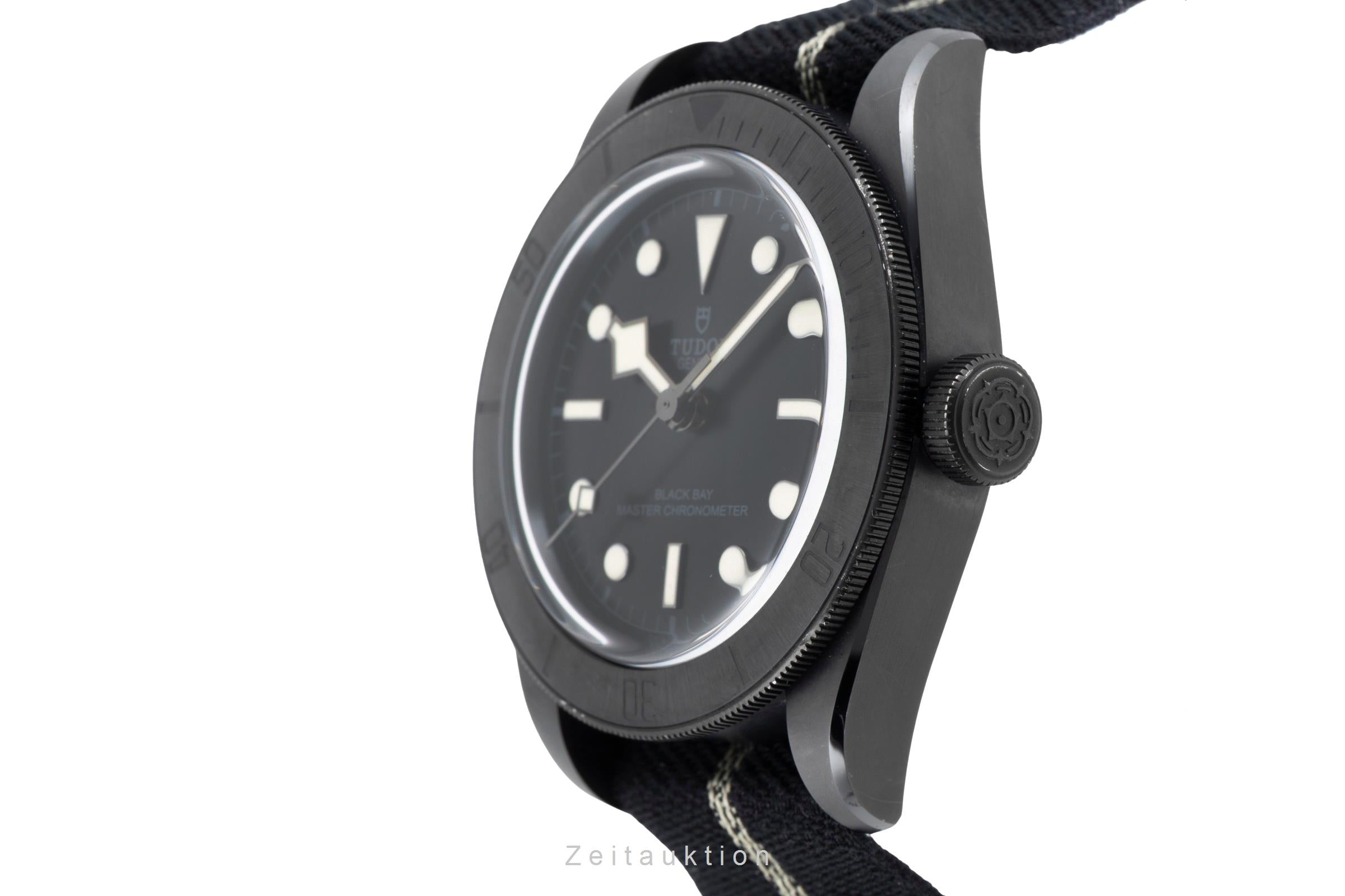 Tudor Black Bay cerámica / acero automático reloj para caballeros M79210CNU-0001 LP: 5570EUR  [2603950]