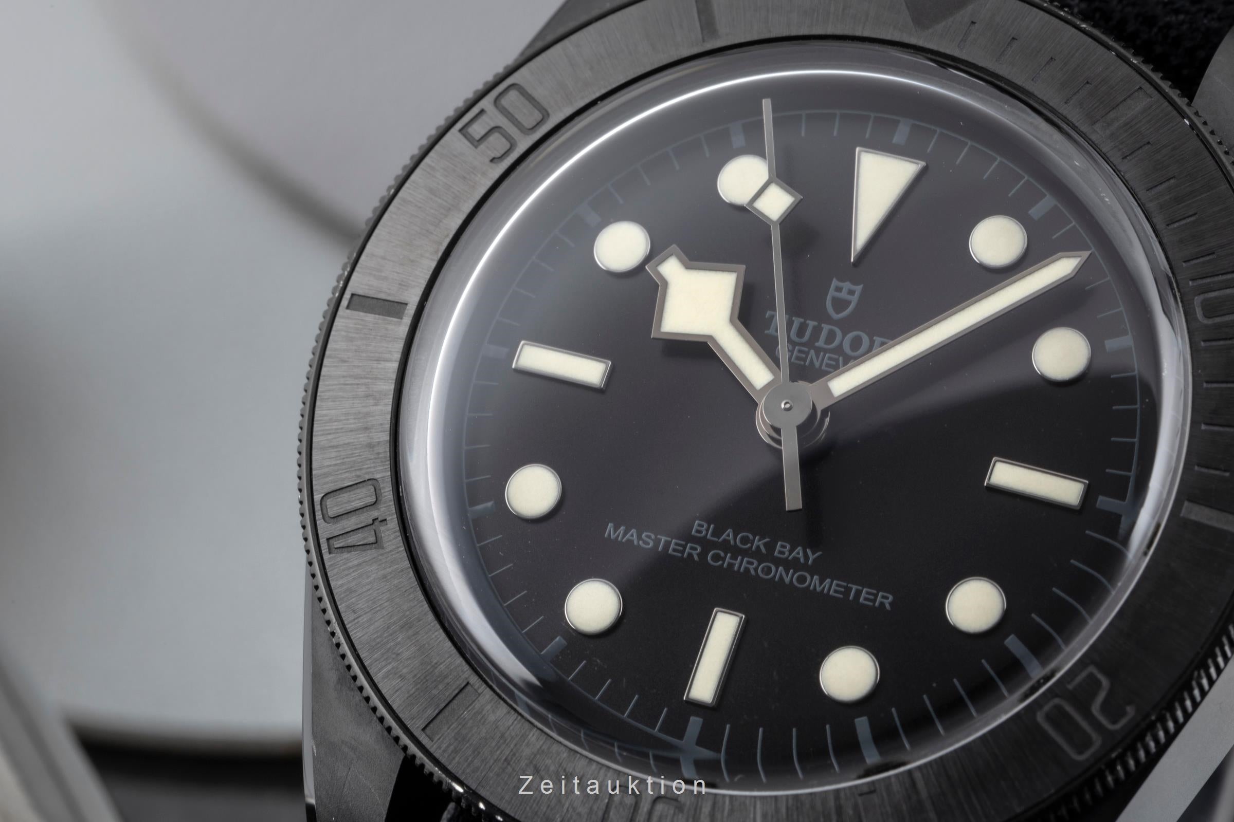 Tudor Black Bay cerámica / acero automático reloj para caballeros M79210CNU-0001 LP: 5570EUR  [2603950]