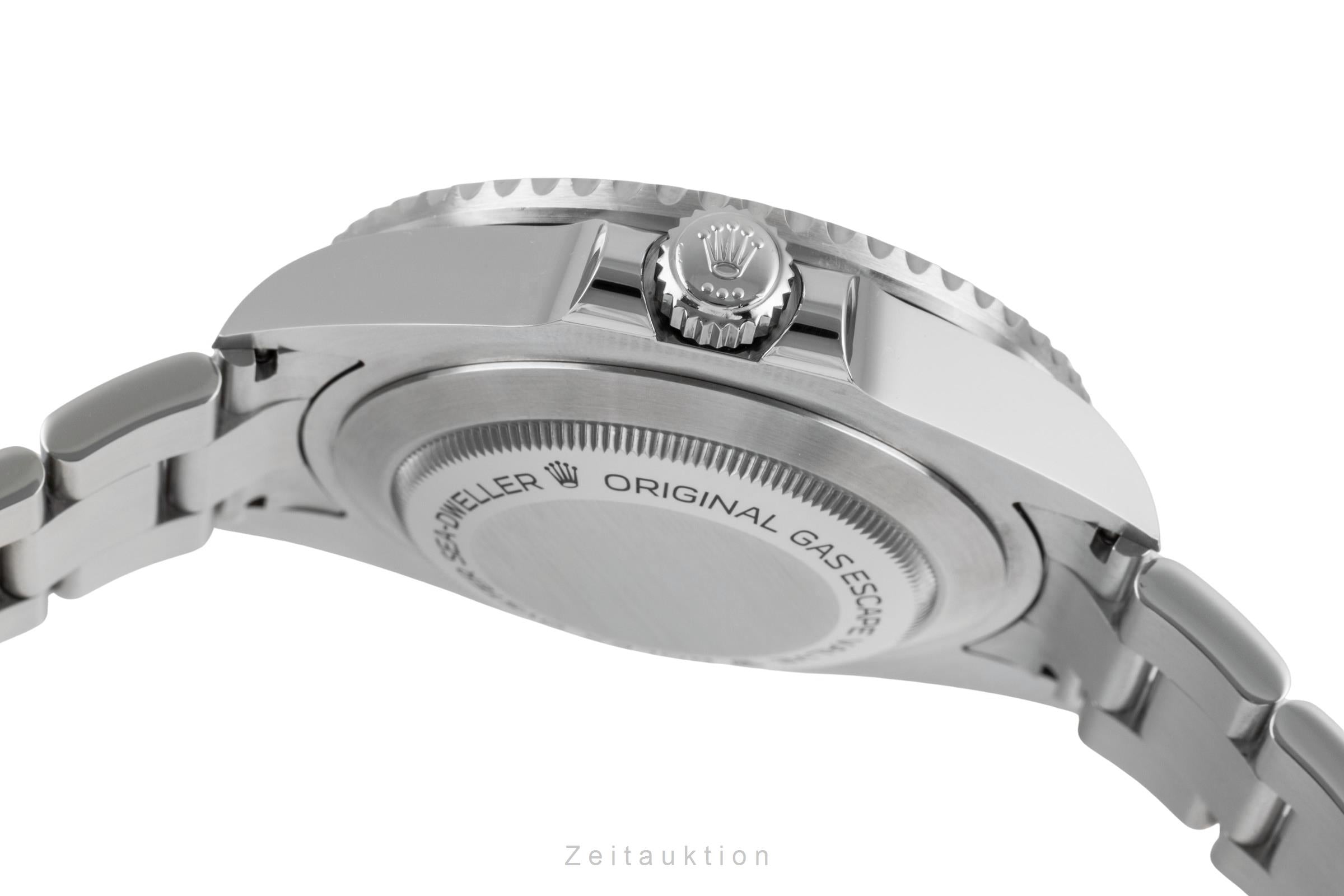 Rolex Sea-Dweller Single Red Stahl Herrenuhr Oyster Ref. 126600 B&P 2017 LC150 [2604039]