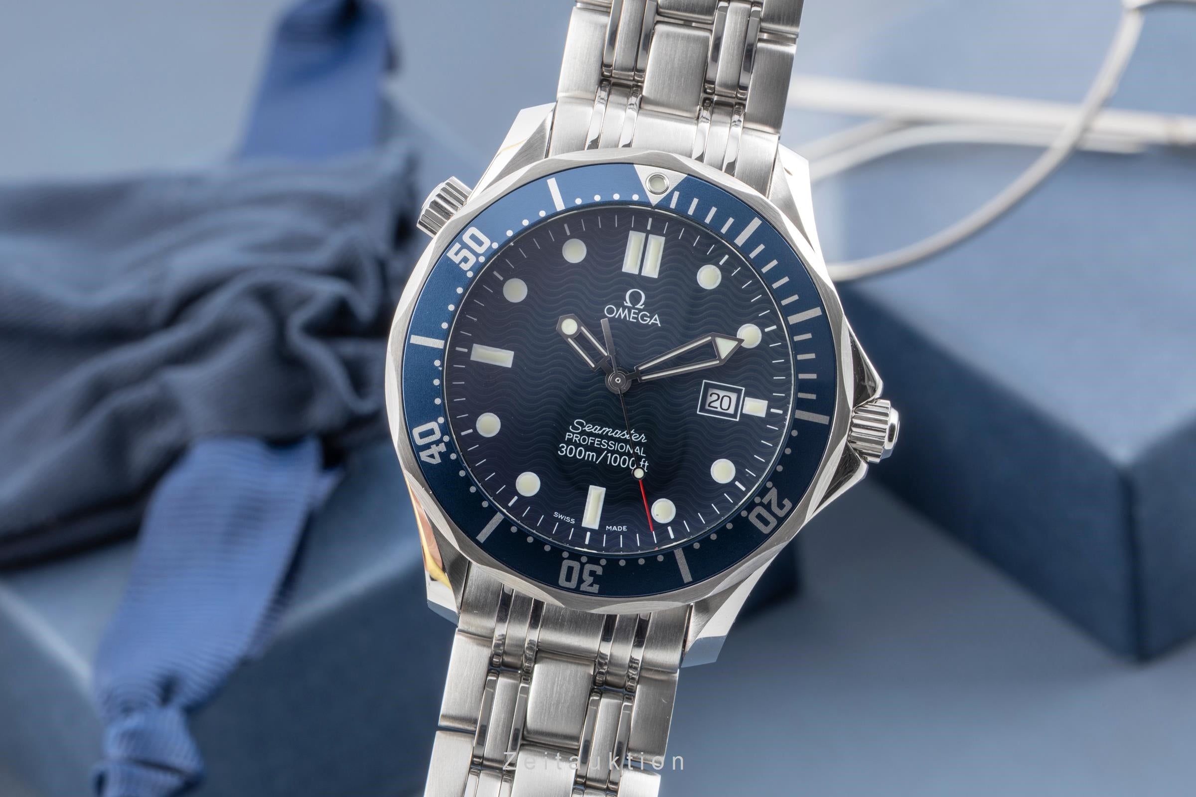 Omega Seamaster steel quartz men's watch 2541.80.00  [2604059]