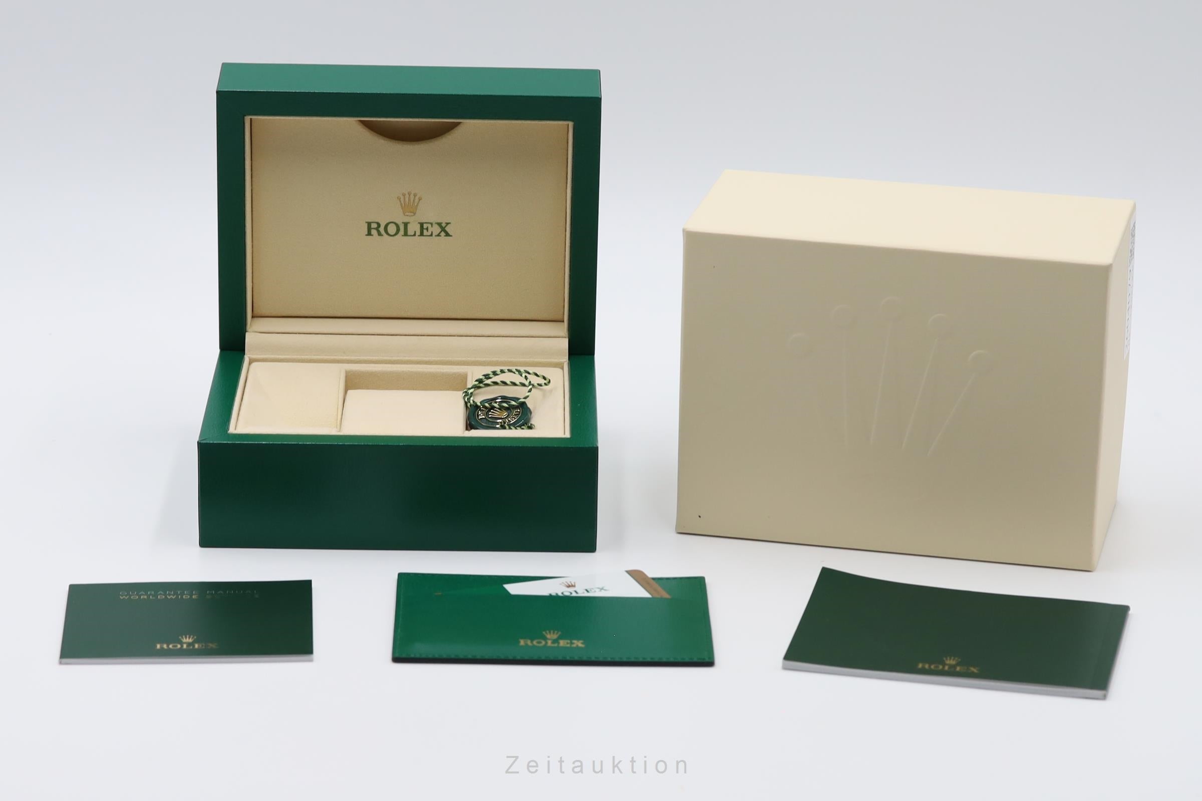 Rolex Sea-Dweller Single Red Stahl Herrenuhr Oyster Ref. 126600 B&P 2017 LC100 [2604079]