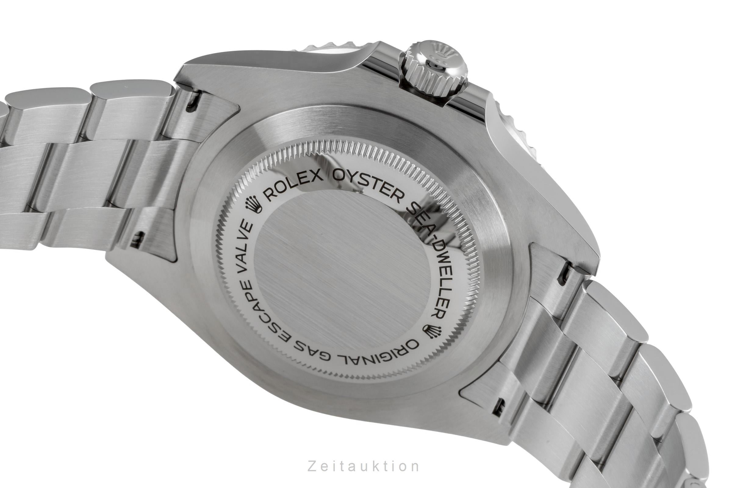 Rolex Sea-Dweller Single Red Stahl Herrenuhr Oyster Ref. 126600 B&P 2017 LC100 [2604079]
