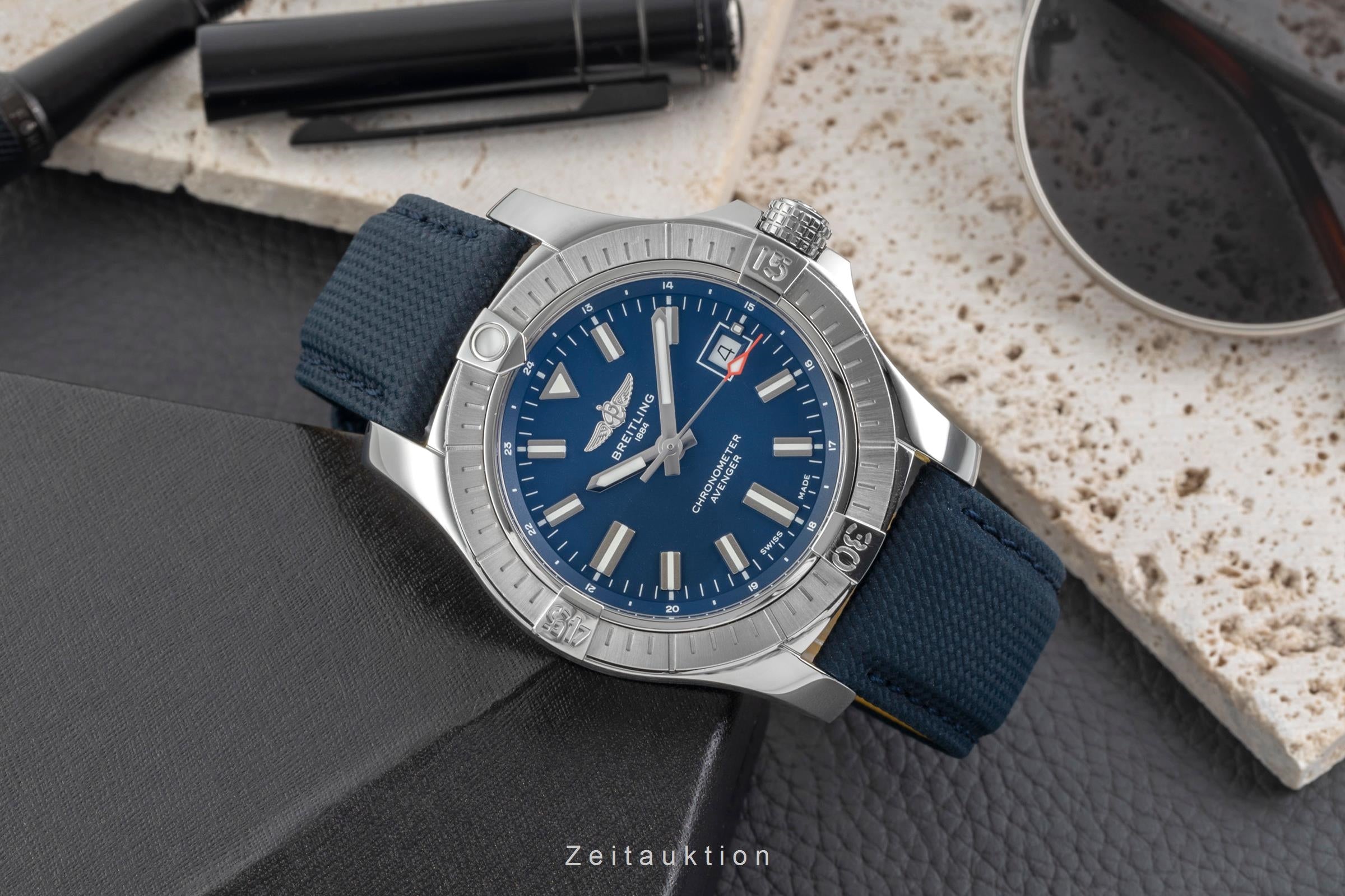 Breitling Avenger 43 Automatik Edelstahl Herrenuhr Ref. A17318101C1X1 B&P 2024 [2604125]
