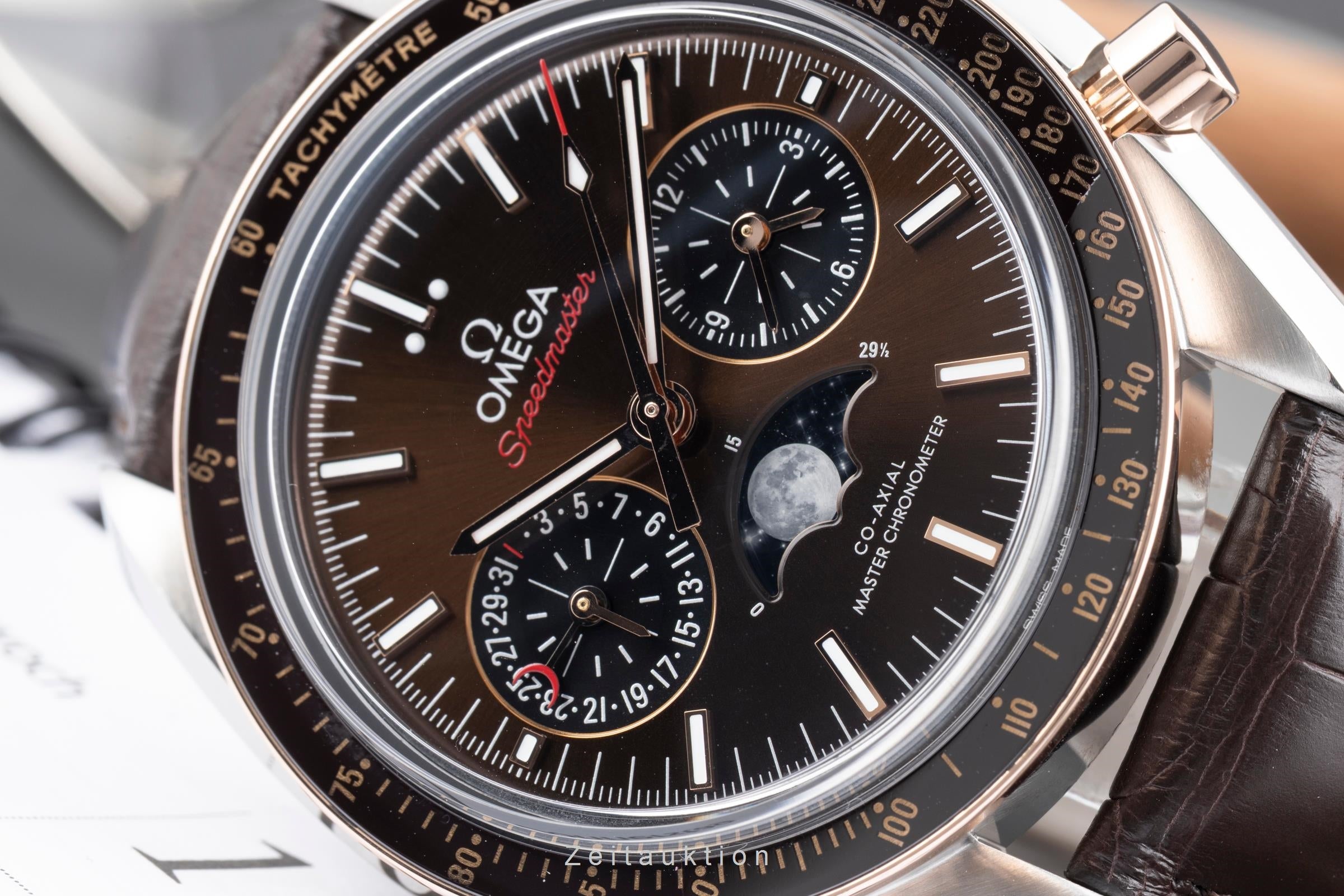 Omega Speedmaster Moonphase Stahl / Sedna Gold 304.23.44.52.13.001 NP: 17500,- € [2604129]