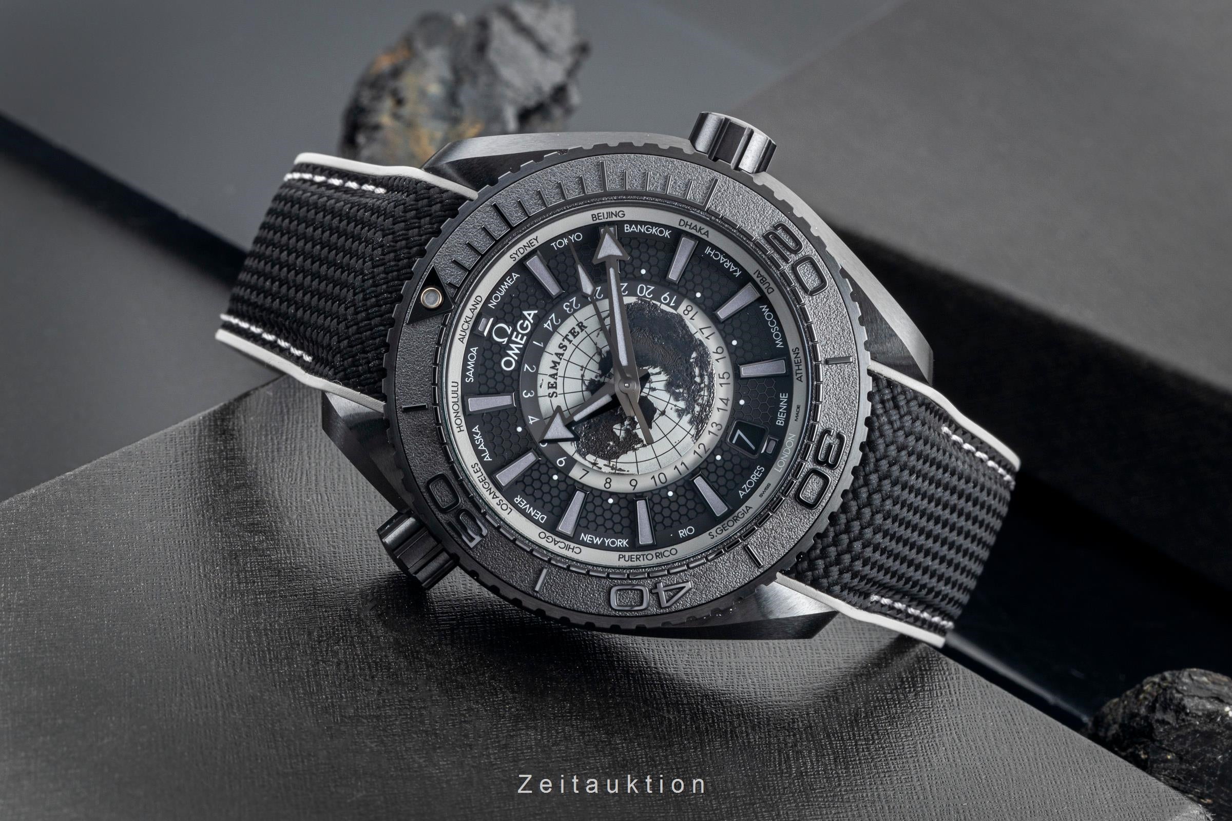 Omega Seamaster ceramic automatic men's watch 215.92.46.22.01.007 LP: 16200EUR  [2604130]
