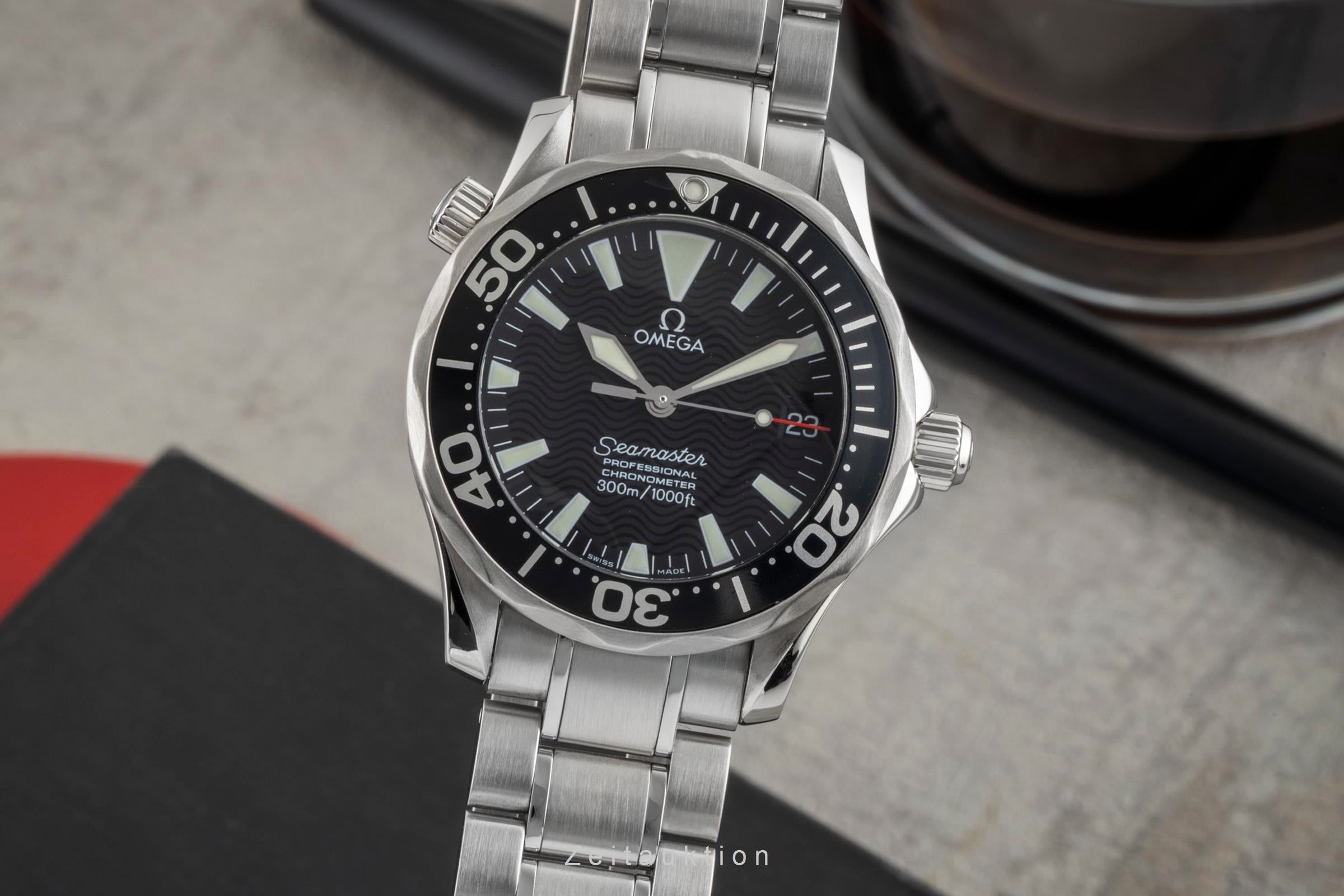 Omega Seamaster 300M Mid Size Chronometer Automatik Edelstahl Ref. 2252.50.00  [2604176]
