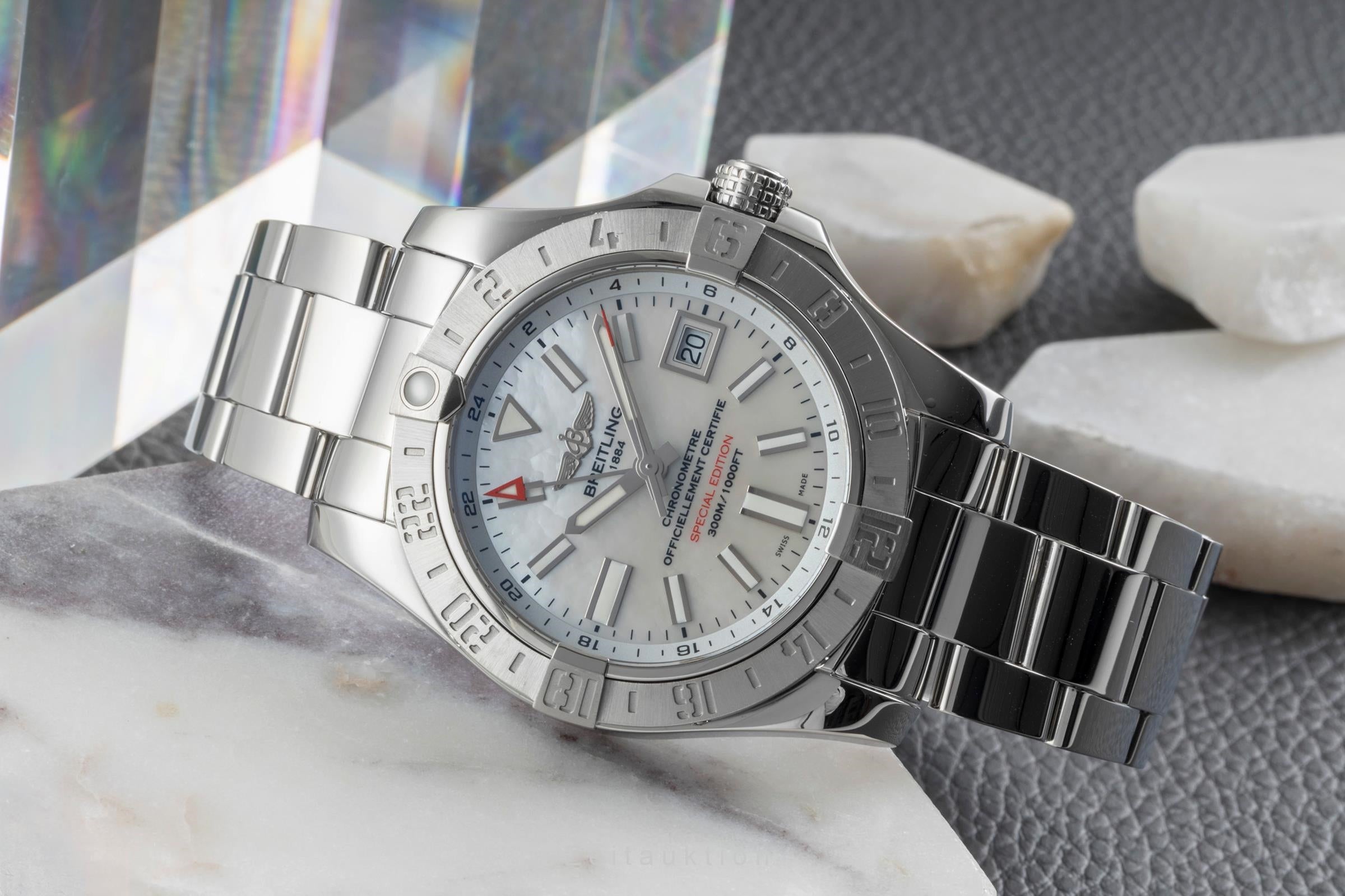 Breitling Avenger II GMT steel automatic men's watch A3239011/A809 LP: 5950EUR  [2604178]