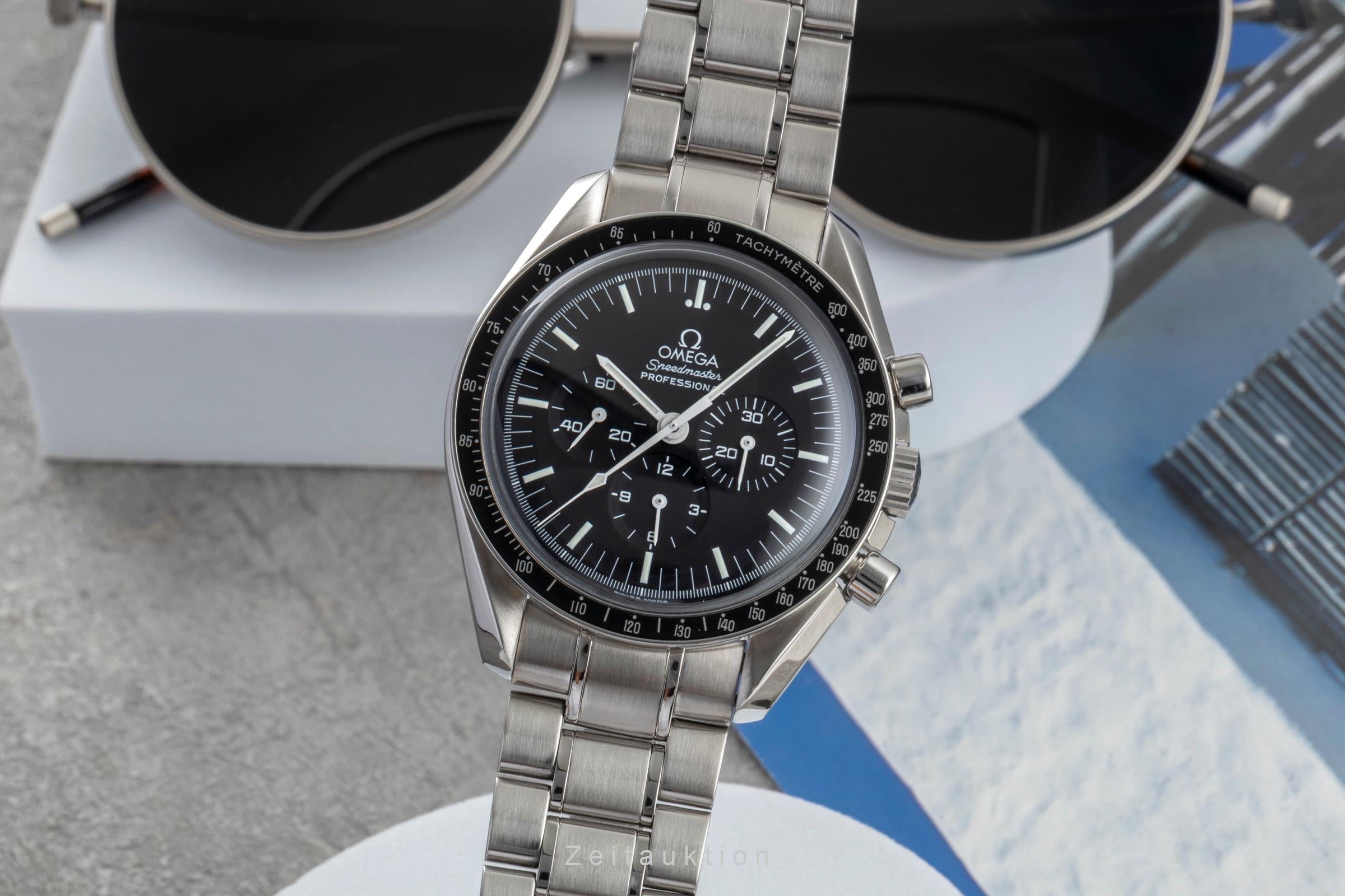 Omega Speedmaster Moonwatch chronograph steel manual winding Kal