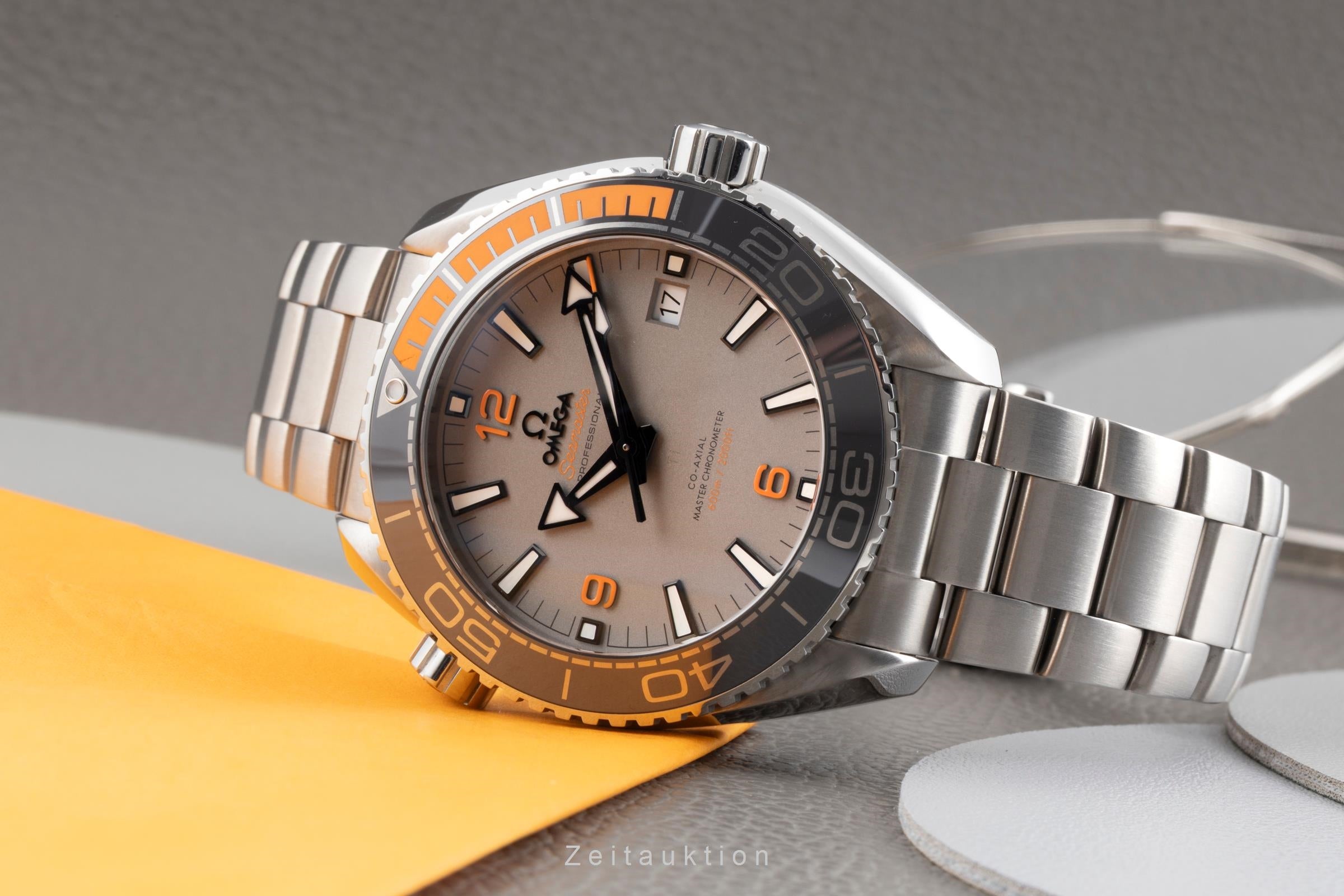 Omega Seamaster titanio automatismo orologio da uomo 215.90.44.21.99.001  [2604215]