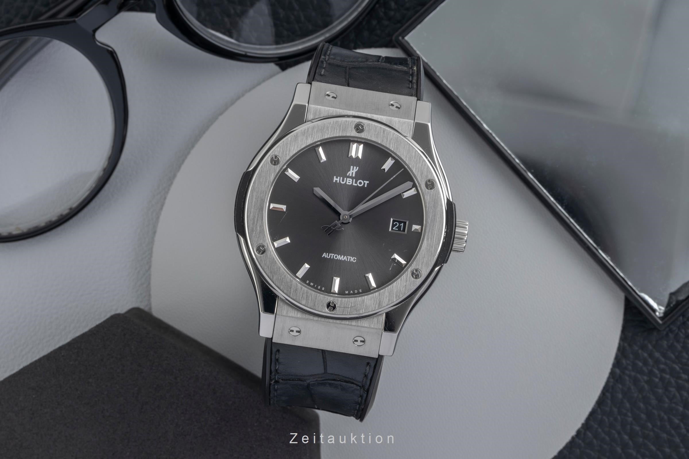 Hublot Classic Fusion Titan Racing Grey Automatik Ref. 542.NX.7071.LR [2604327]
