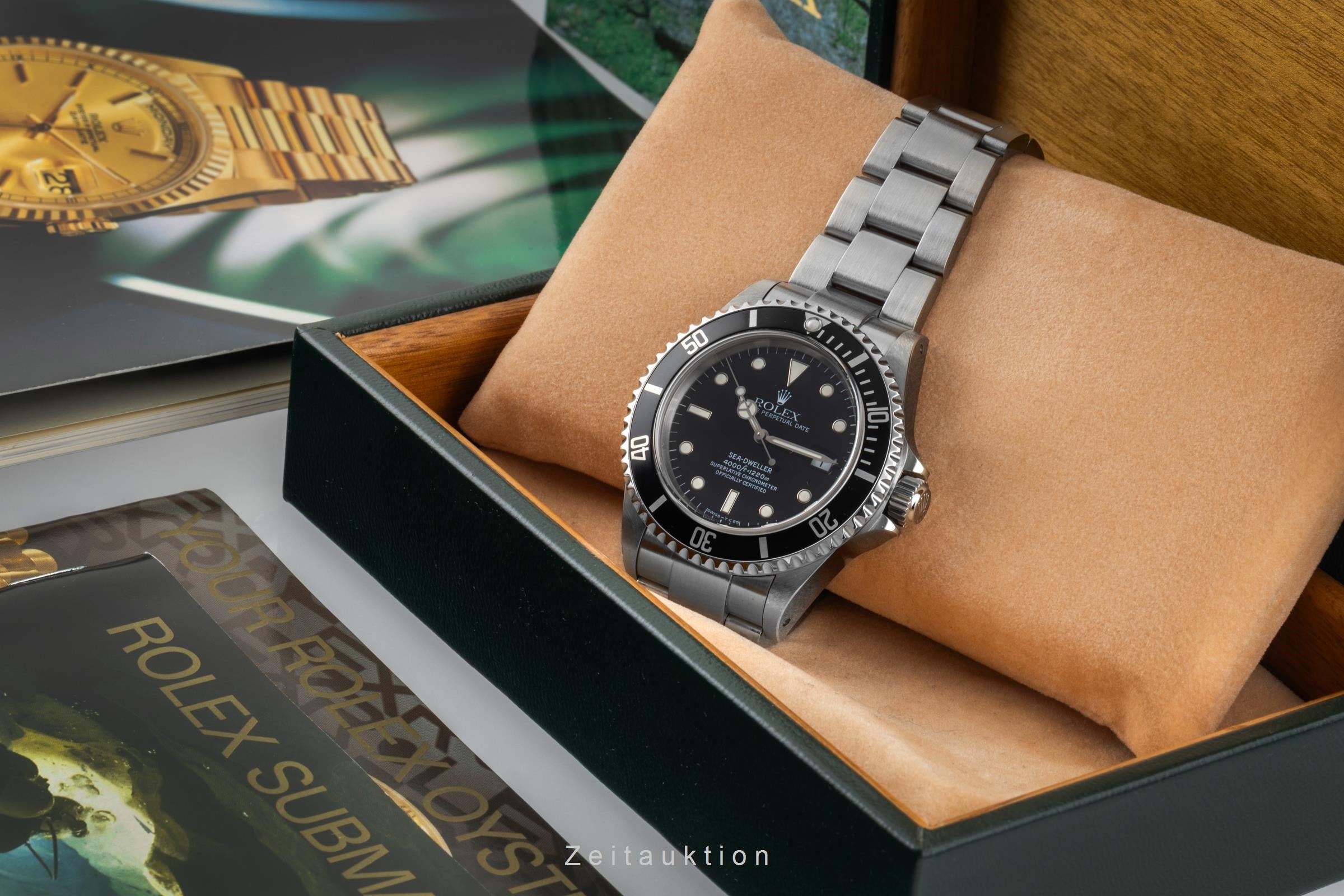 Rolex Sea-Dweller steel automatic men's watch 16600  [2604349]