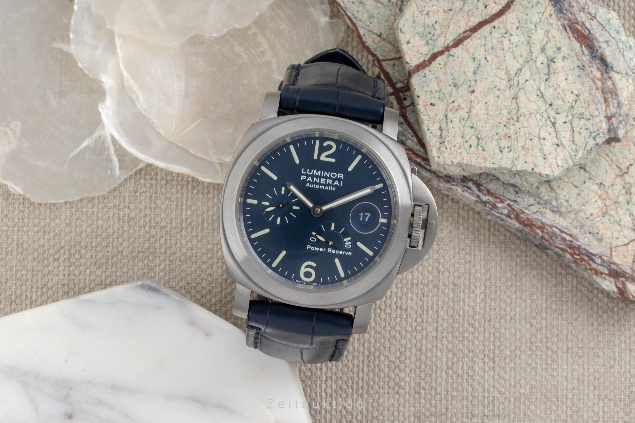 Panerai Luminor  titanium automatic men's watch PAM00093  [2604423]