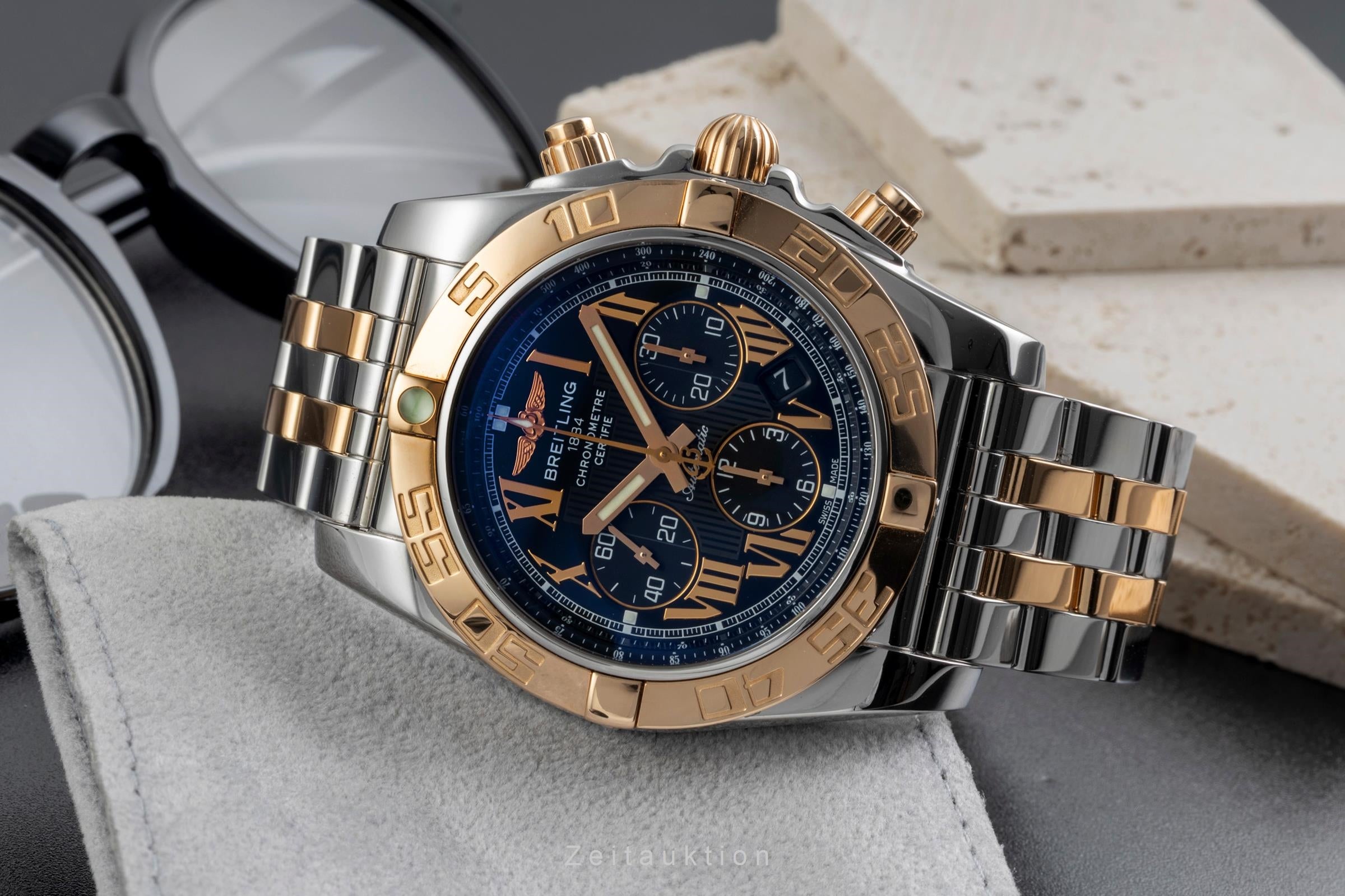 Breitling Chronomat 44 chronographe acier / or  automatique montre pour hommes CB011012/B957  [2604424]