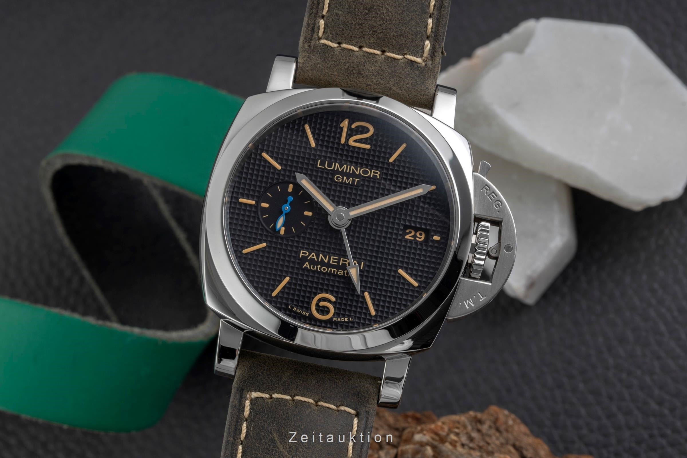 Panerai Luminor GMT steel automatic men's watch PAM01535 LP: 9600EUR  [2604441]