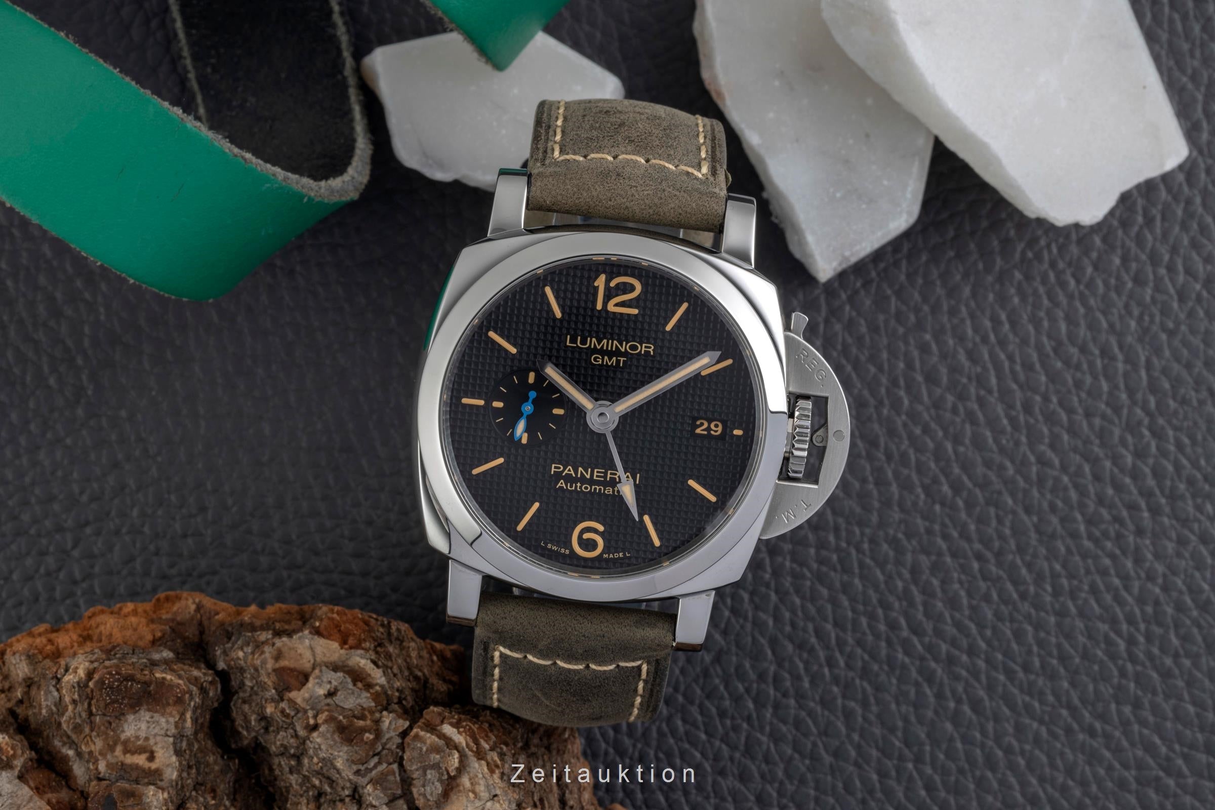 Panerai Luminor GMT steel automatic men's watch PAM01535 LP: 9600EUR  [2604441]