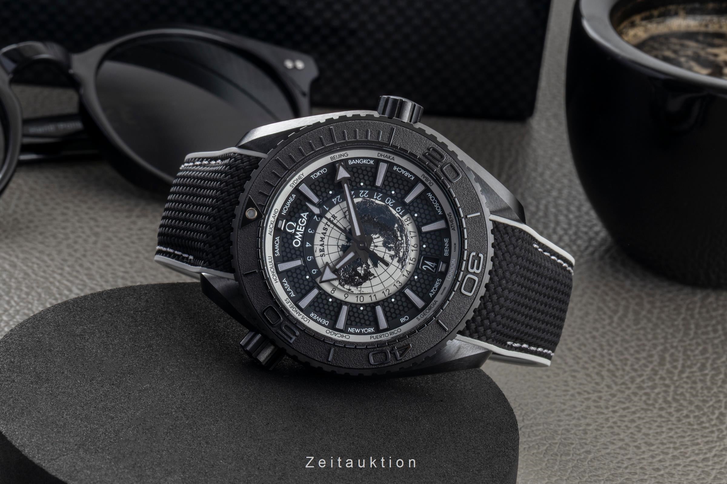 Omega Seamaster Planet Ocean GMT Worldtimer Ref. 215.92.46.22.01.007 B&P 2026 [2604461]