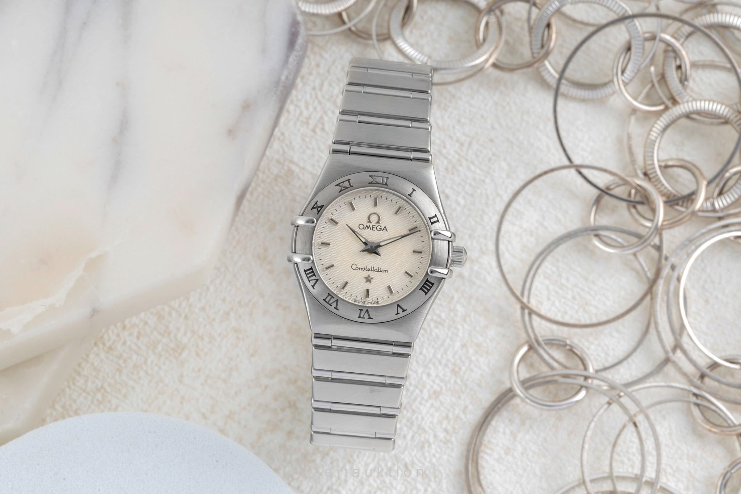 Omega Constellation steel quartz women's watch 1562.30.00 LP: 3200EUR  [2604476]