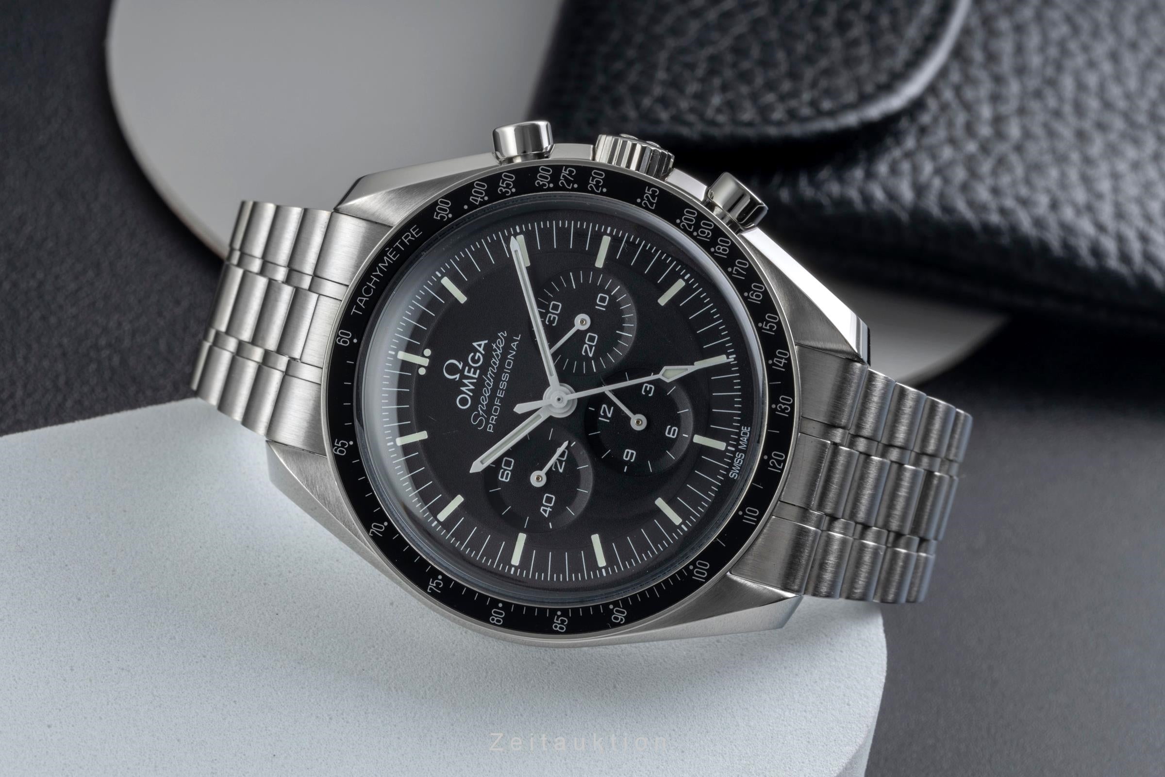 Omega Speedmaster Moonwatch Chronograph Ref. 310.30.42.50.01.001 B&P 2022 [2604572]