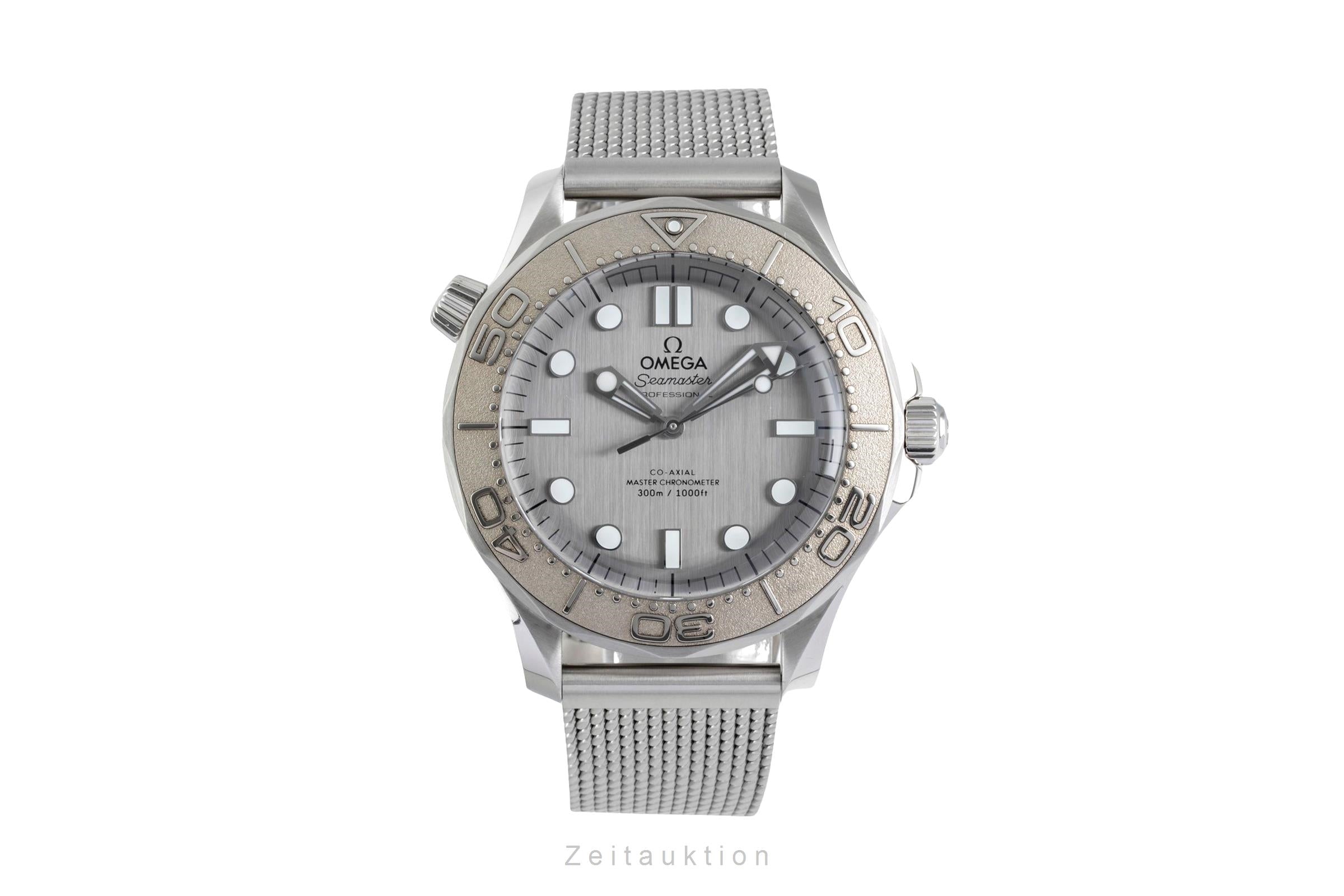 Omega Seamaster Stahl / Titan Automatik Herren Ref. 210.30.42.20.06.002 B&P 2026 [2604603]