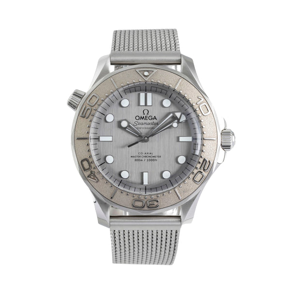 Omega Seamaster Stahl / Titan Automatik Herren Ref. 210.30.42.20.06.002 B&P 2026 [2604603]