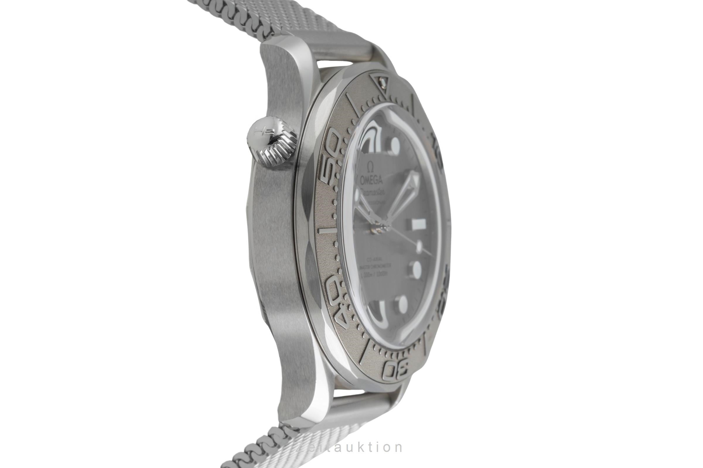 Omega Seamaster Stahl / Titan Automatik Herren Ref. 210.30.42.20.06.002 B&P 2026 [2604603]