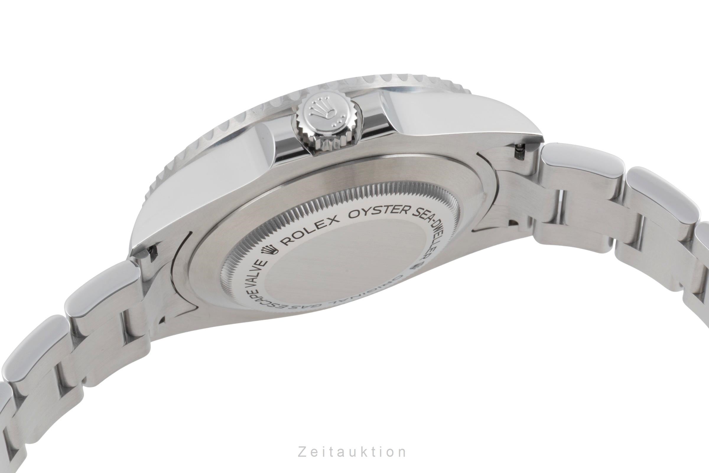 Rolex Sea-Dweller steel automatic men's watch 126600  [2604640]