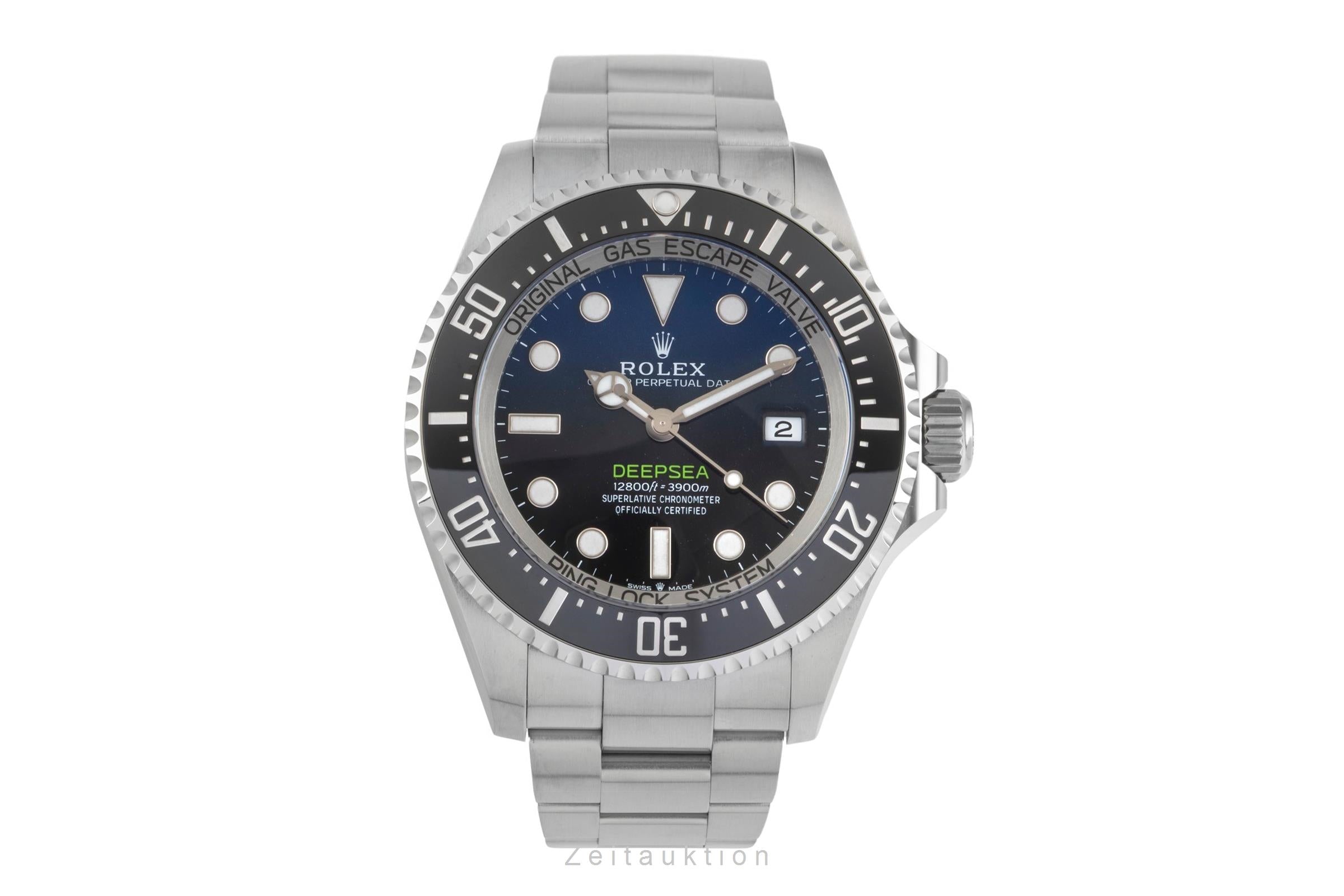 Rolex Sea-Dweller steel automatic men's watch 136660  [2604675]