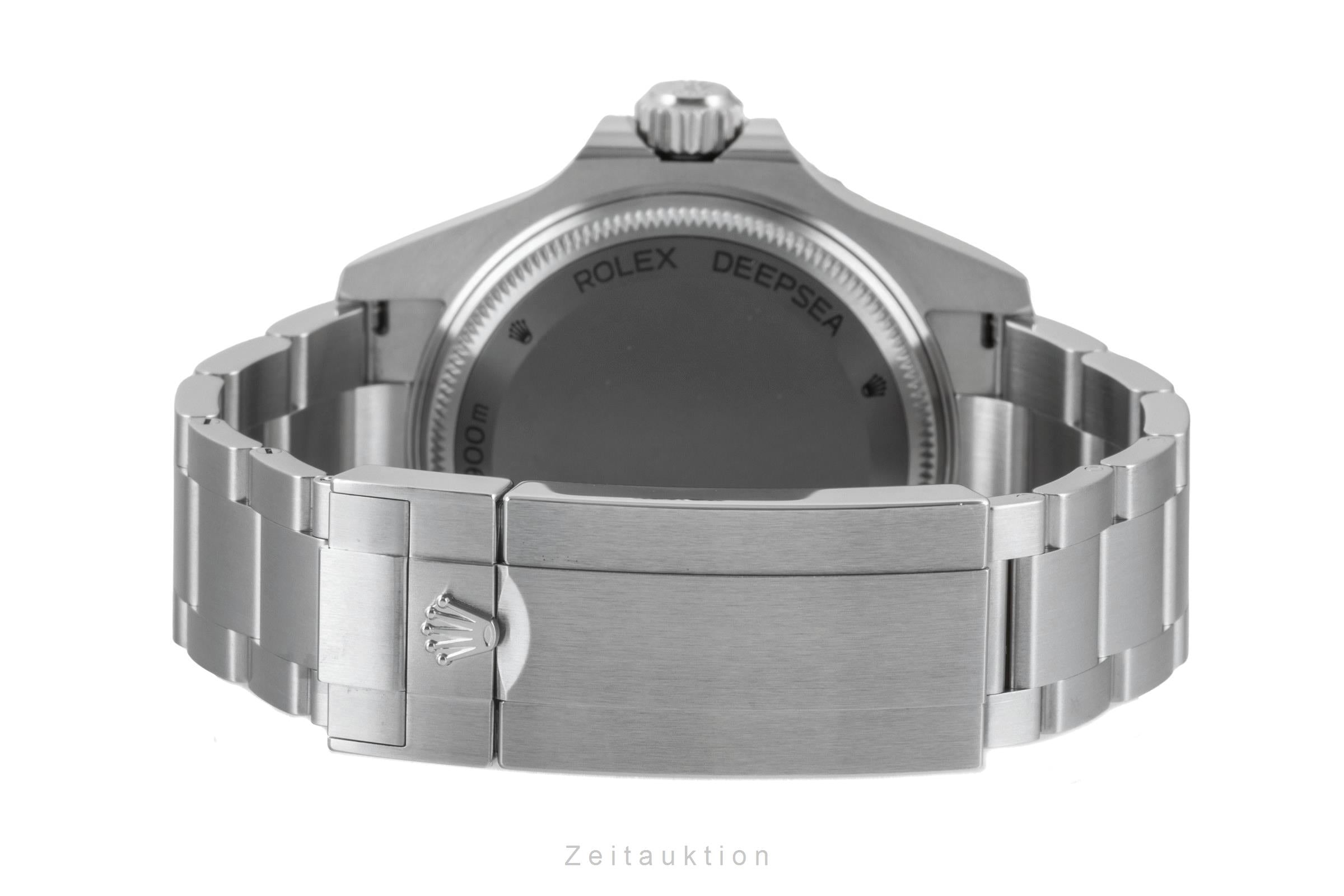 Rolex Sea-Dweller steel automatic men's watch 136660  [2604675]