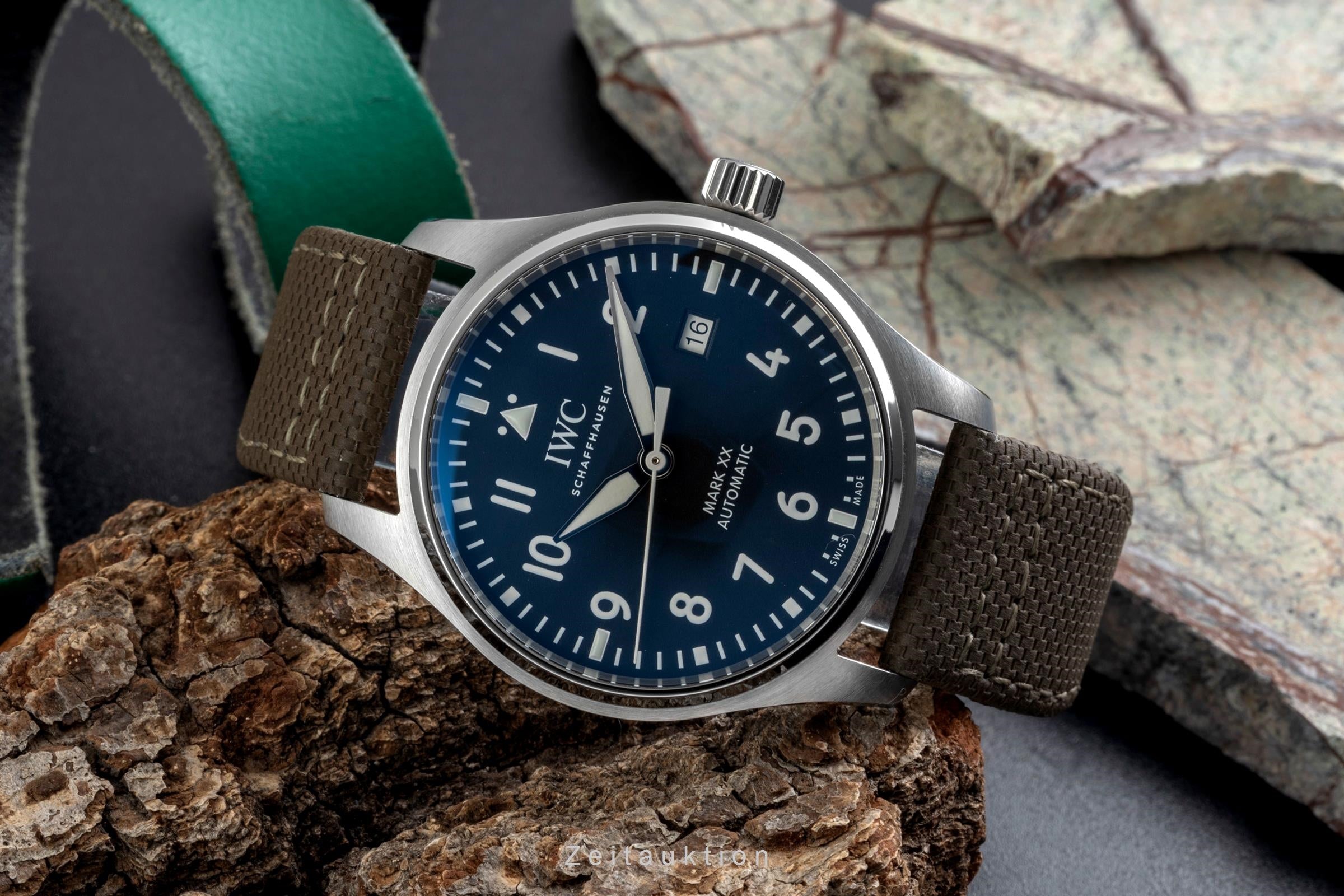 IWC Pilot Mark XX Black Dial Stahl Automatik Herrenuhr Ref. IW328201 B&P 2024 [2604737]